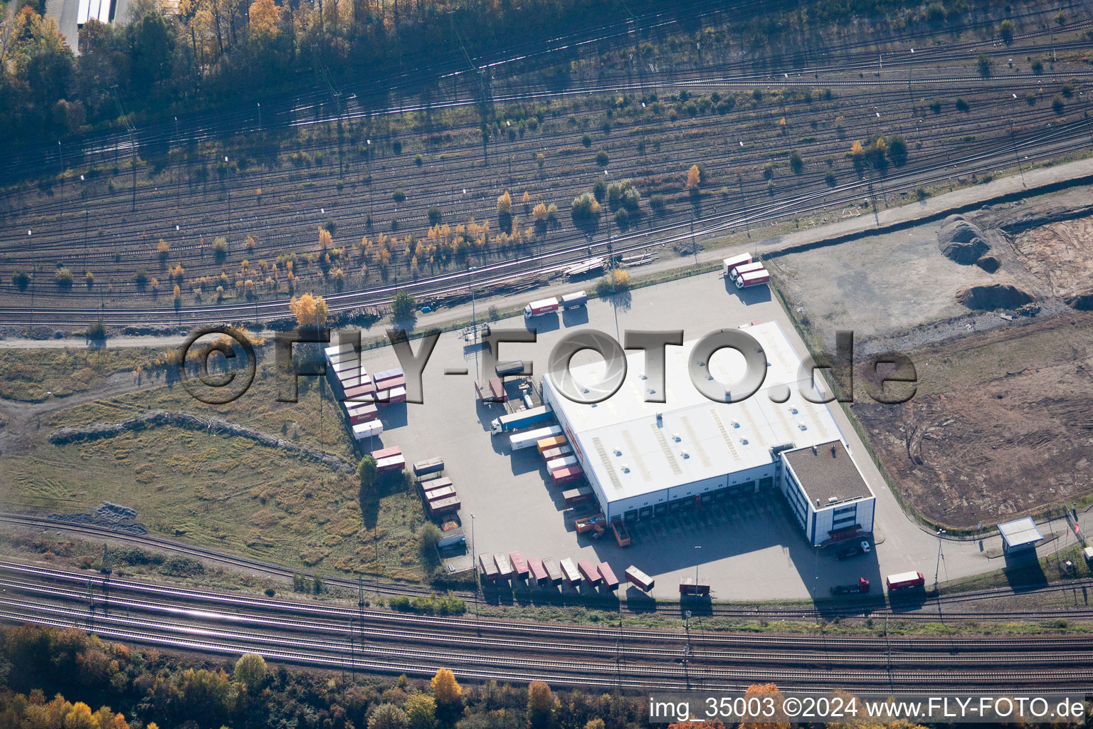 Aerial view of Wofahrtsweierer Street, Emons Spedition GmbH in the district Oststadt in Karlsruhe in the state Baden-Wuerttemberg, Germany