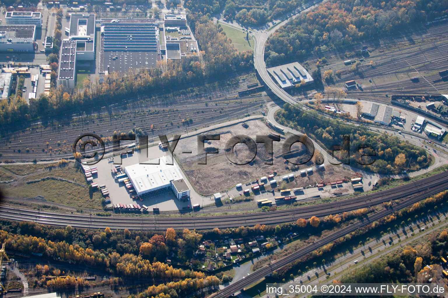 Aerial photograpy of Wofahrtsweierer Street, Emons Spedition GmbH in the district Oststadt in Karlsruhe in the state Baden-Wuerttemberg, Germany