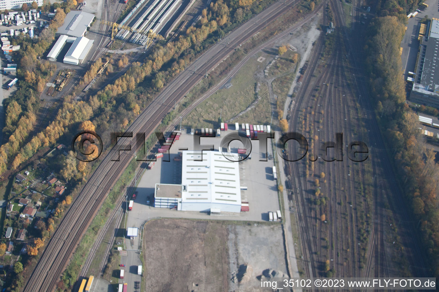 Aerial photograpy of Emon's shipping company in the district Oststadt in Karlsruhe in the state Baden-Wuerttemberg, Germany
