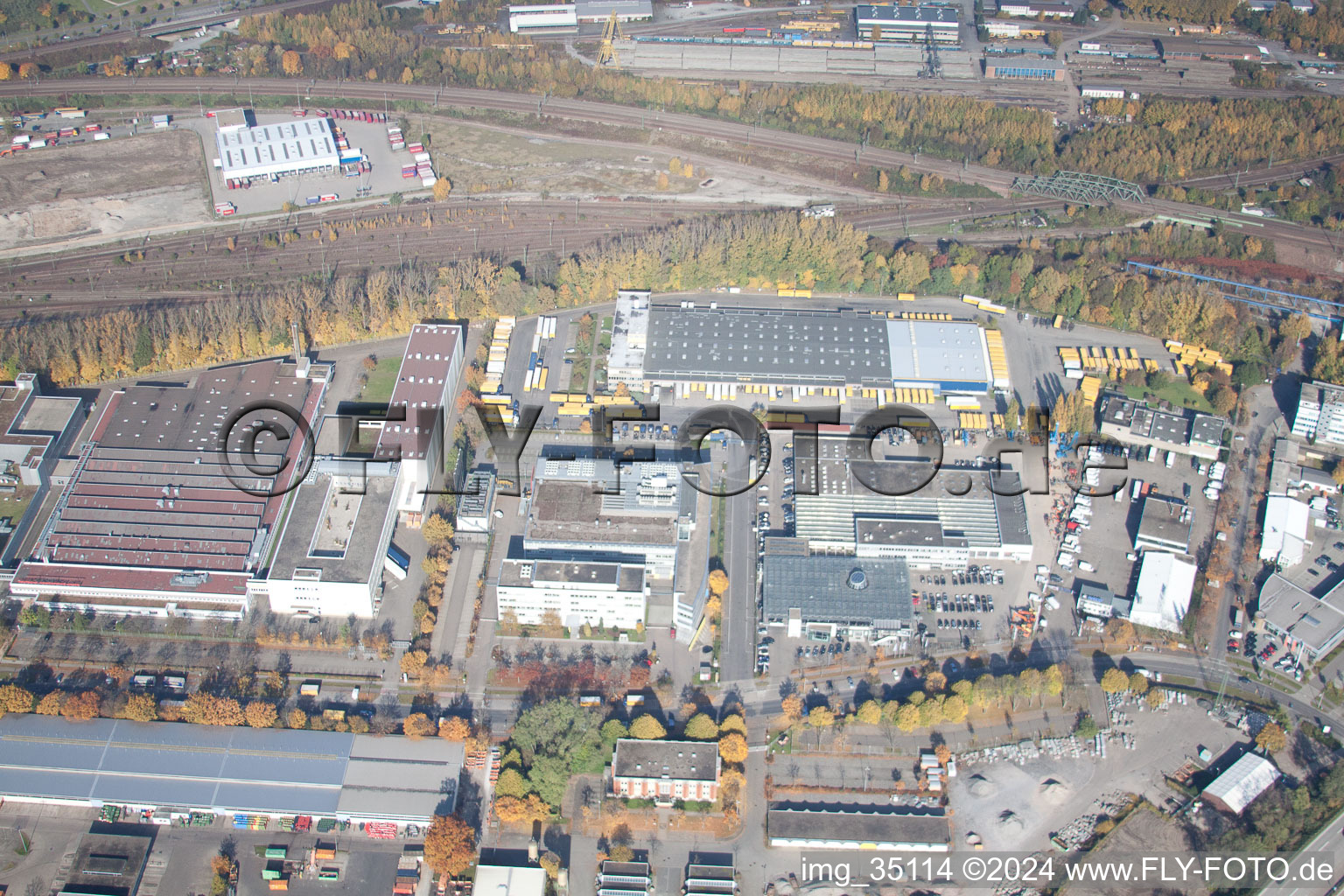 Aerial photograpy of Warehouses and forwarding building SWS-Speditions-GmbH, Otto-street in the district Durlach in Karlsruhe in the state Baden-Wurttemberg