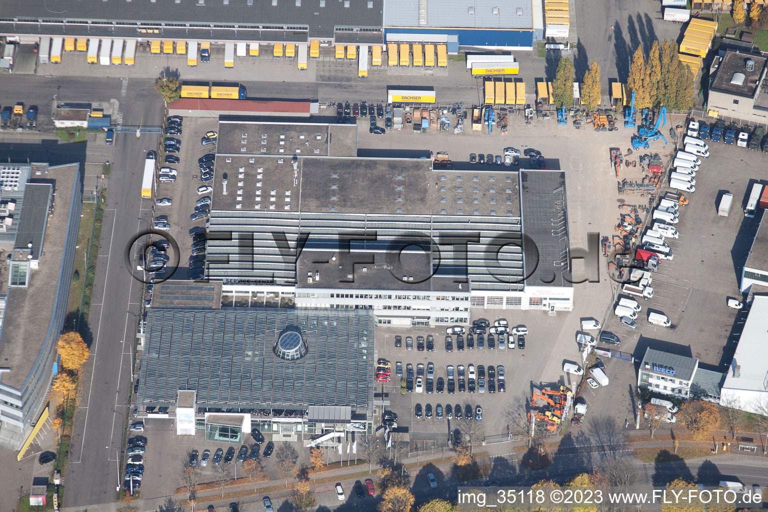 Aerial view of Killisfeld, Iveco Süd-West Nutzfahrzeuge GmbH in the district Durlach in Karlsruhe in the state Baden-Wuerttemberg, Germany