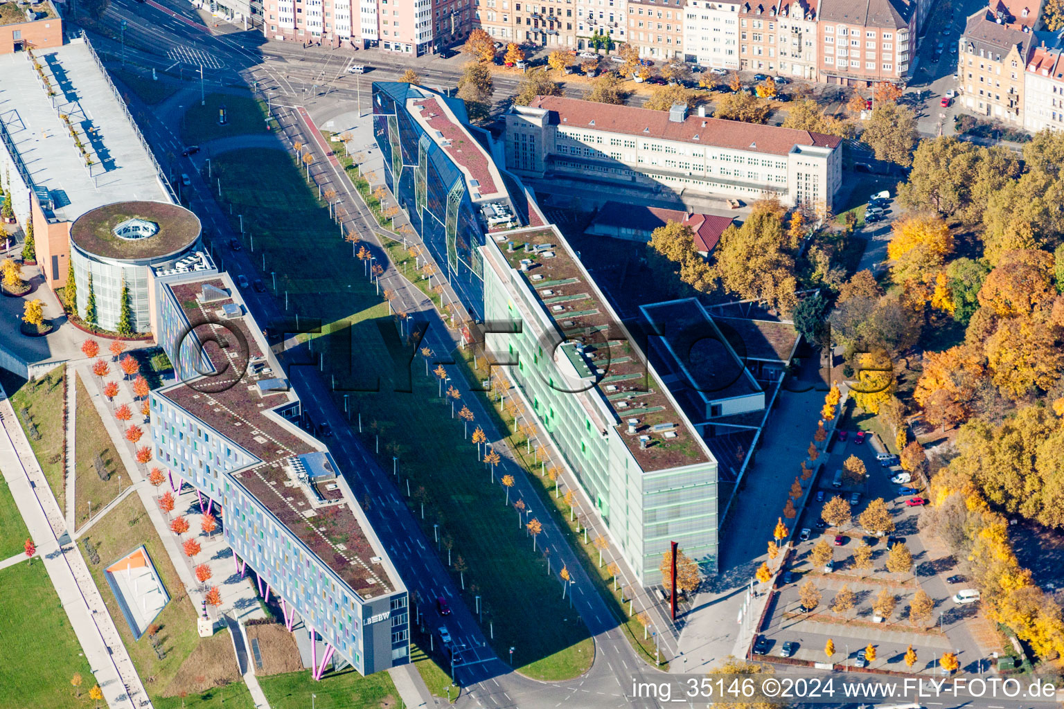 Street - road guidance of Ludwig-Erhard-Allee with Scheck-In Center, Volksbank Karlsruhe eG - Hauptverwaltung, Friedrich-List-Schule in the district Oststadt in Karlsruhe in the state Baden-Wurttemberg, Germany