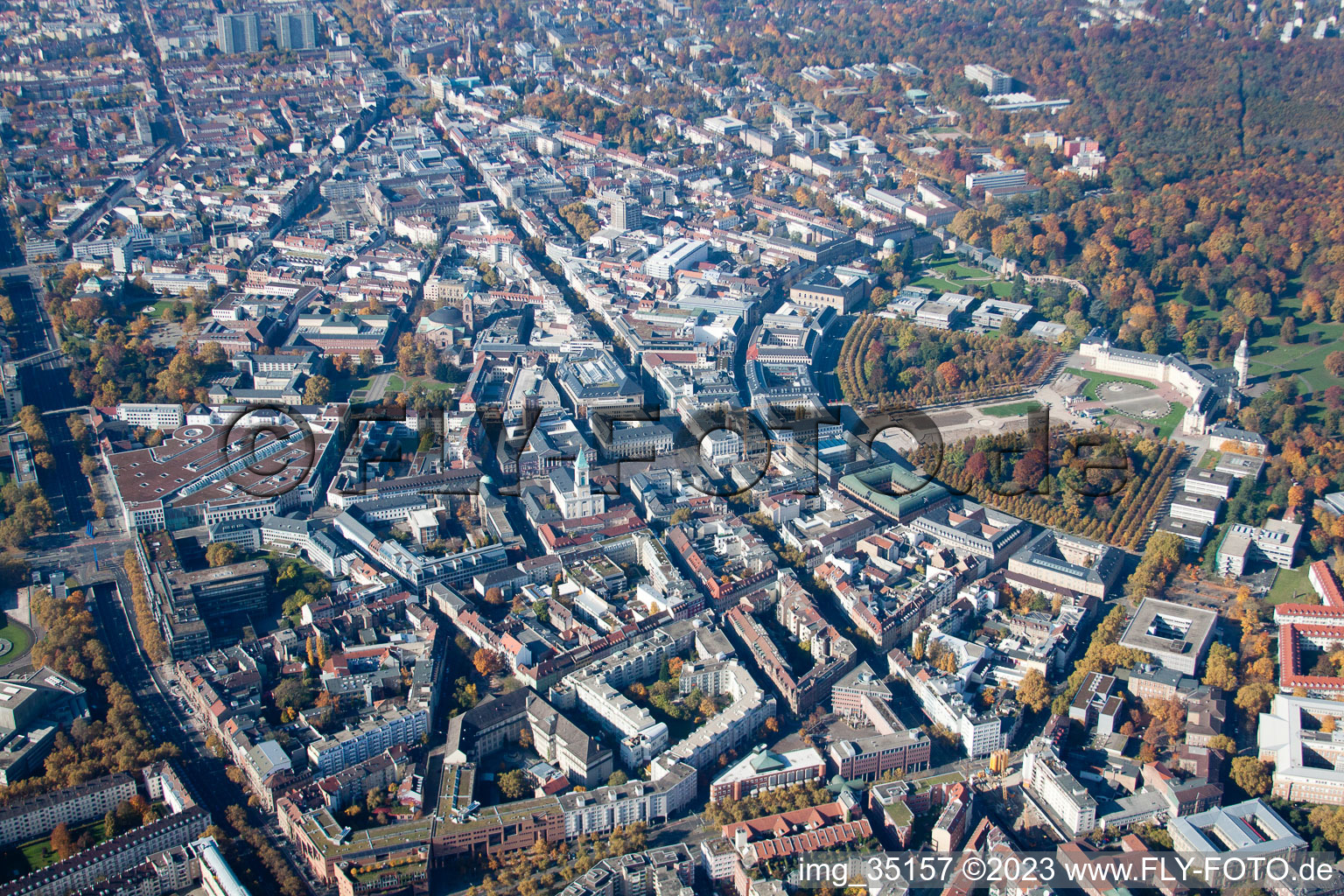 Aerial view of Karlsruhe Castle in the center of the circle in the district Innenstadt-Ost in Karlsruhe in the state Baden-Wuerttemberg, Germany