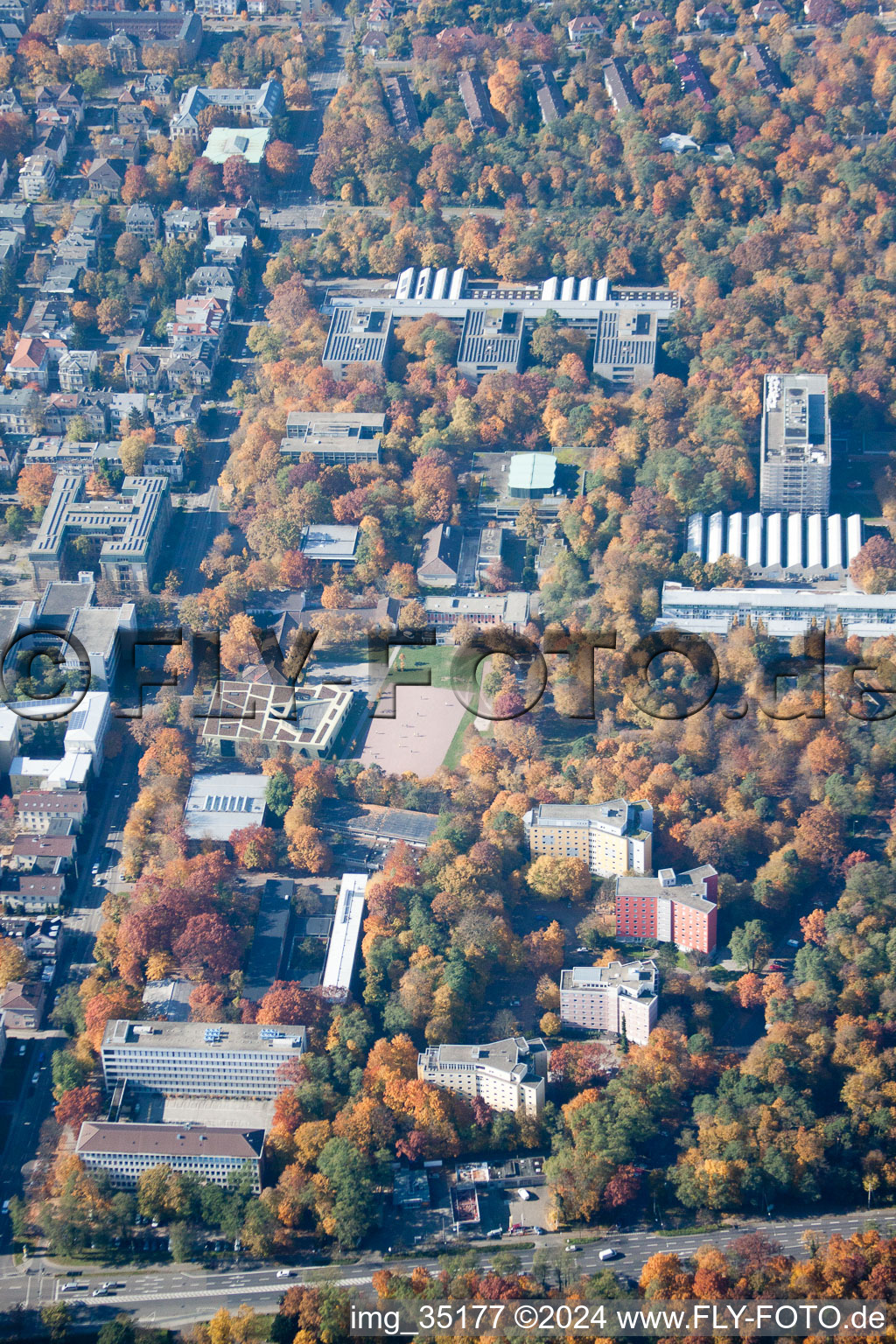 Aerial photograpy of University of Applied Sciences in the district Innenstadt-West in Karlsruhe in the state Baden-Wuerttemberg, Germany