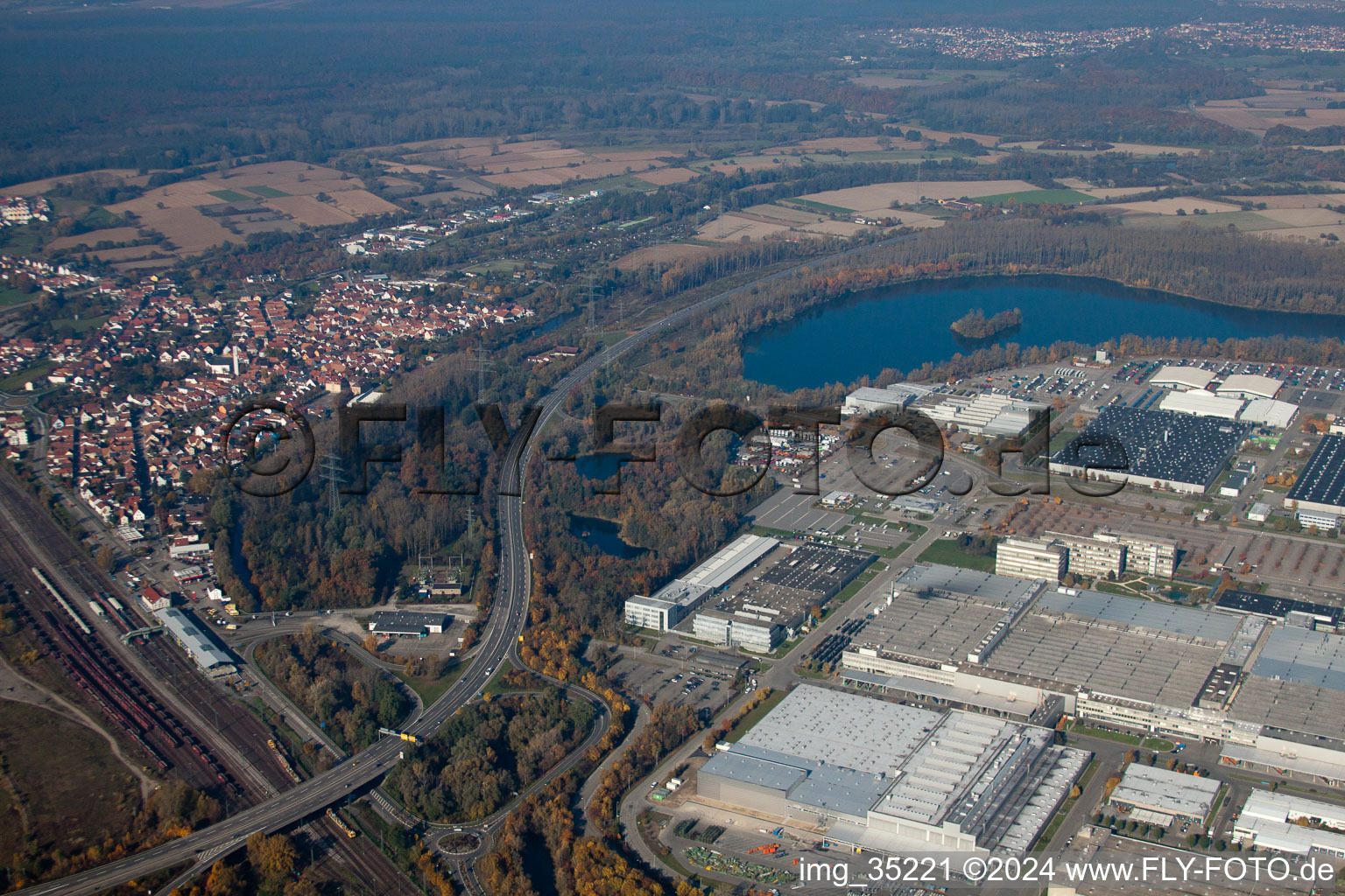 Aerial view of From the east in Wörth am Rhein in the state Rhineland-Palatinate, Germany