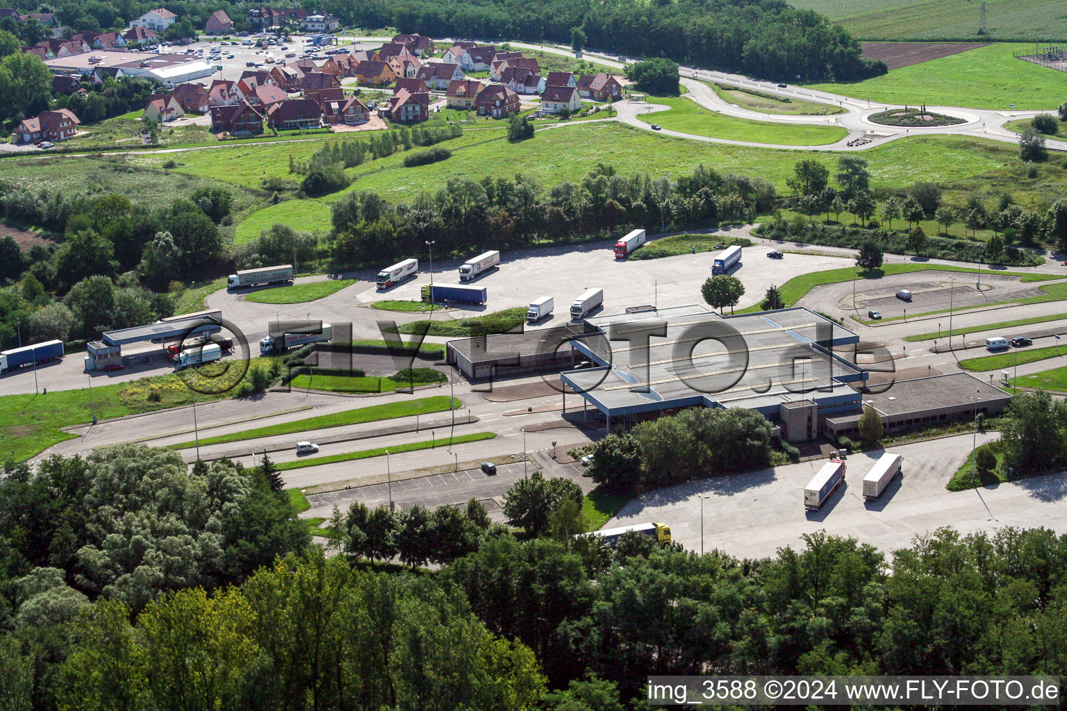 LauterbourgBorder crossing A35 in Lauterbourg in the state Bas-Rhin, France