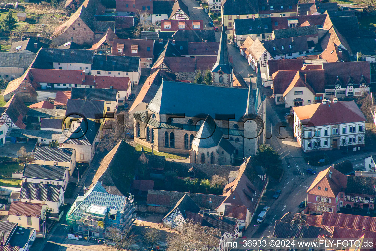 Aerial photograpy of St. Peter and Paul in the district Geinsheim in Neustadt an der Weinstraße in the state Rhineland-Palatinate, Germany