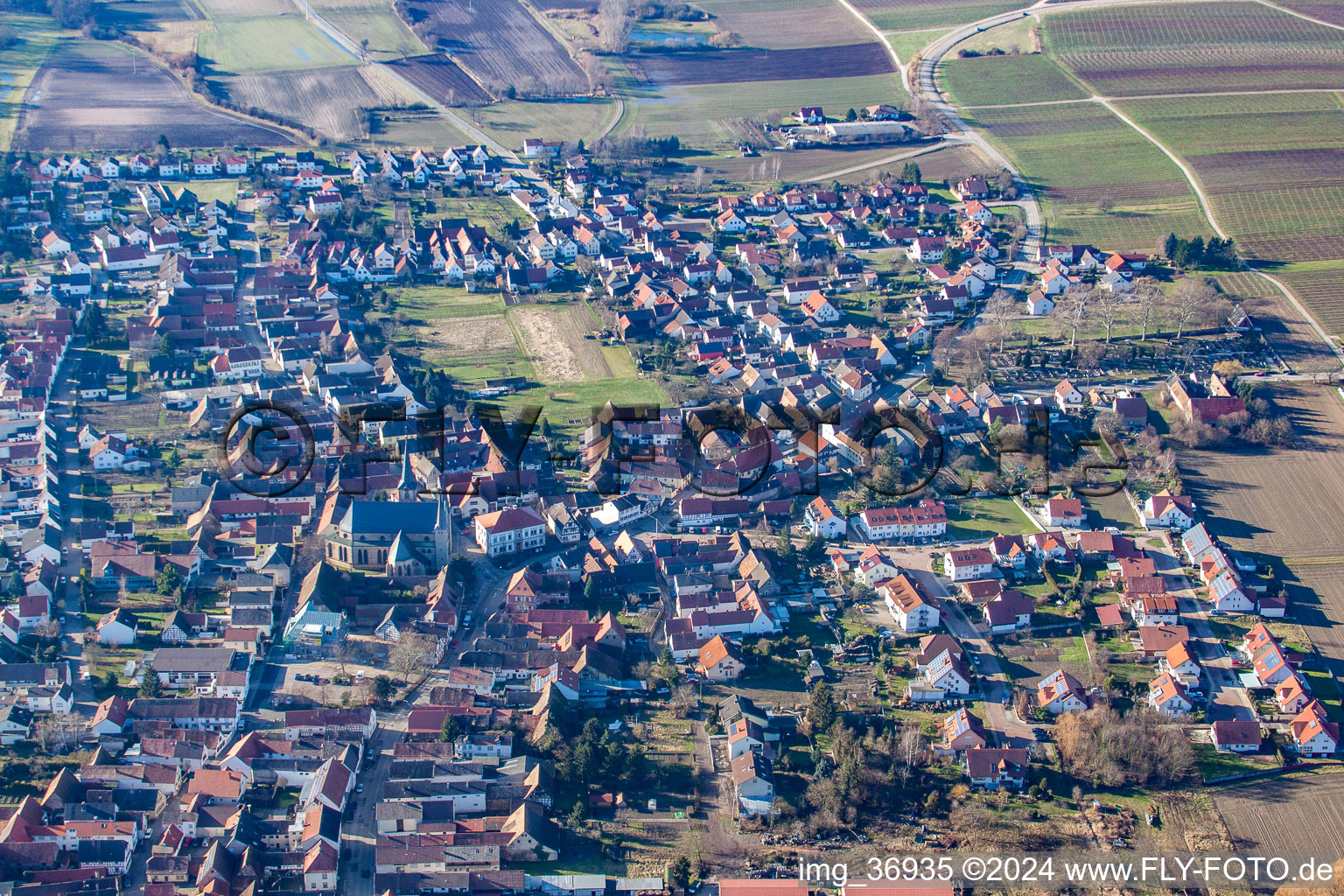 Aerial view of From the east in the district Geinsheim in Neustadt an der Weinstraße in the state Rhineland-Palatinate, Germany