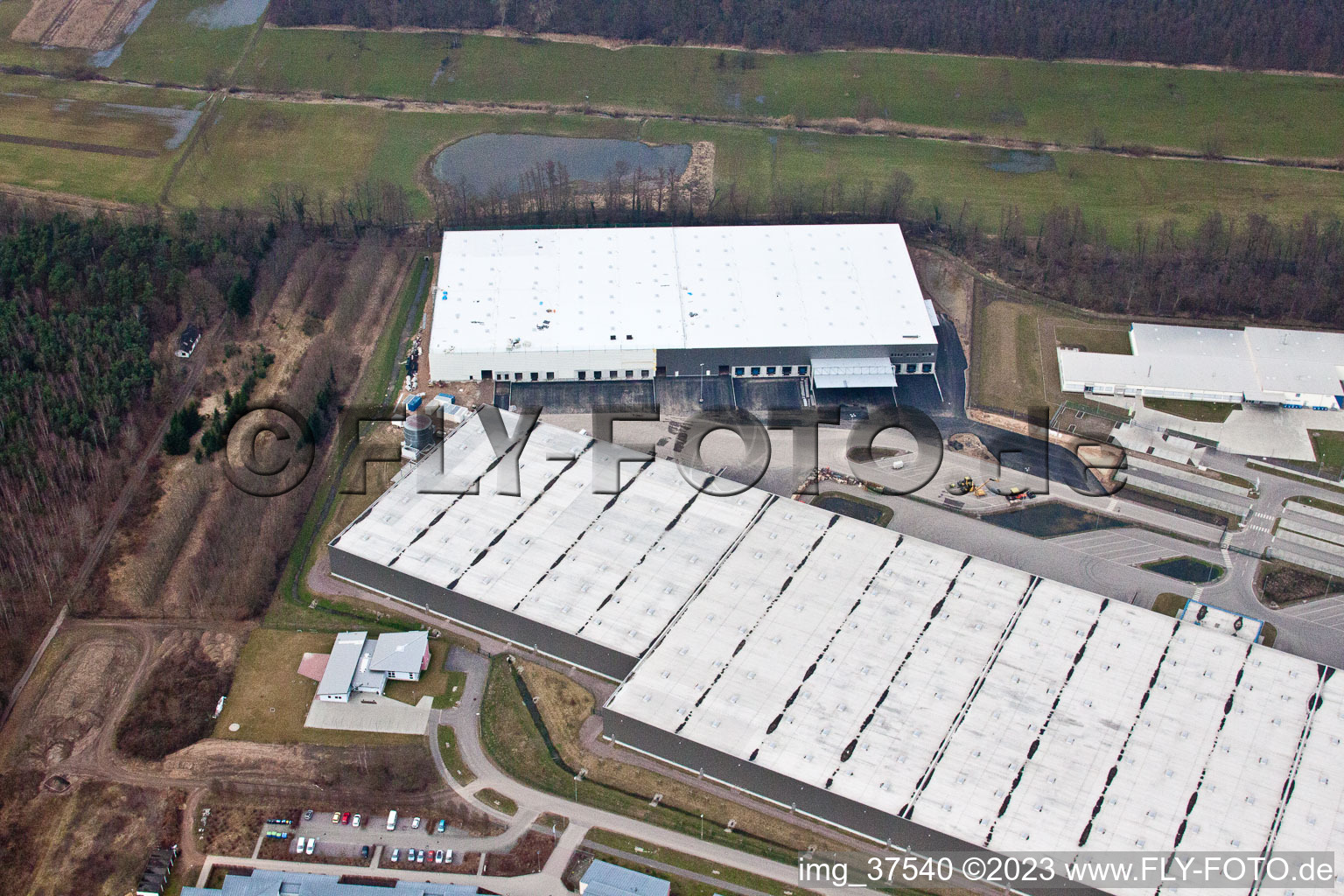 Horst commercial area, 3rd construction phase Gazely in the district Minderslachen in Kandel in the state Rhineland-Palatinate, Germany from a drone