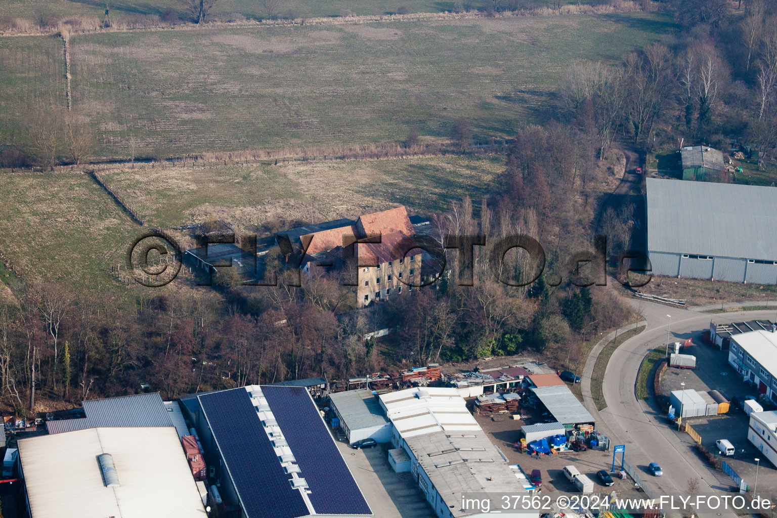 Aerial view of Barthelsmühle in the district Minderslachen in Kandel in the state Rhineland-Palatinate, Germany