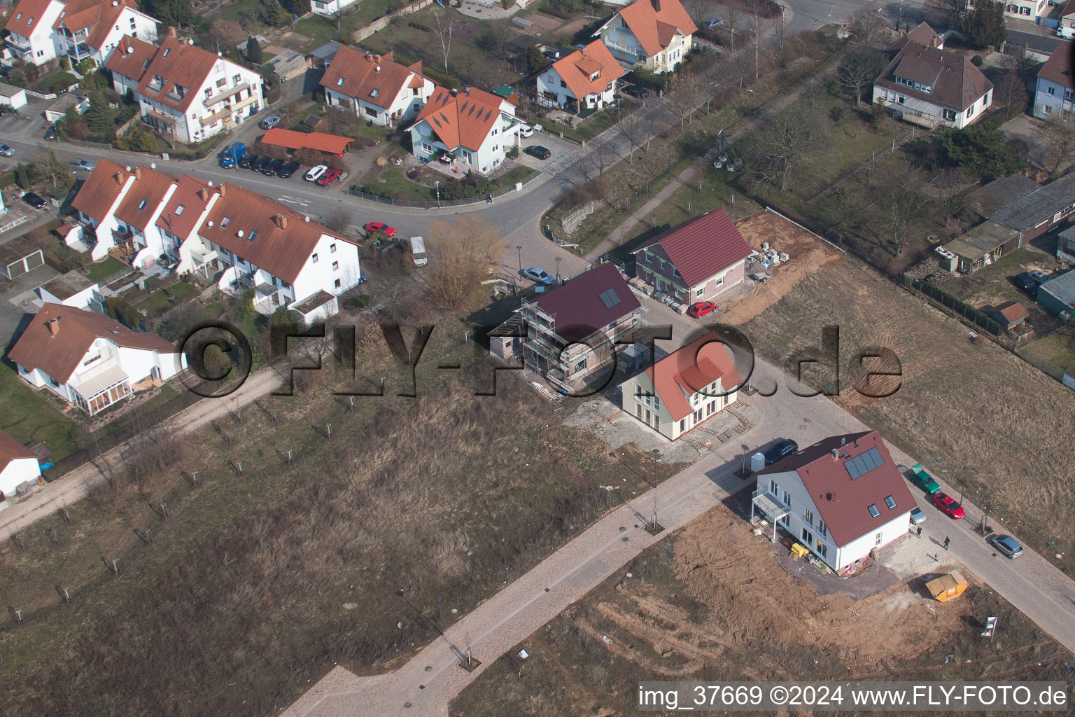 Bird's eye view of New development area in the district Mörlheim in Landau in der Pfalz in the state Rhineland-Palatinate, Germany