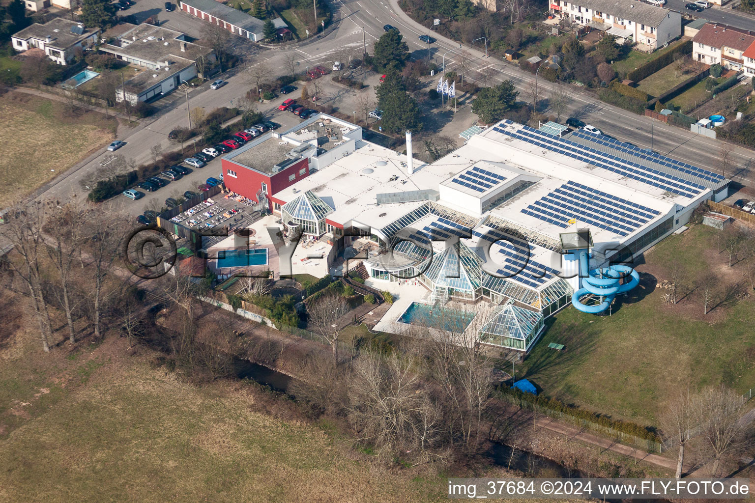 Aerial photograpy of Waterslide on Swimming pool of the La Ola in the district Queichheim in Landau in der Pfalz in the state Rhineland-Palatinate, Germany