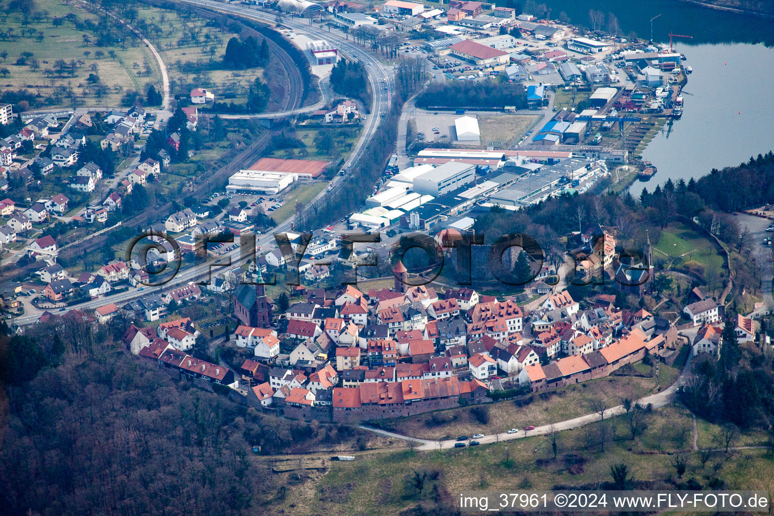 From the west in the district Dilsberg in Neckargemünd in the state Baden-Wuerttemberg, Germany