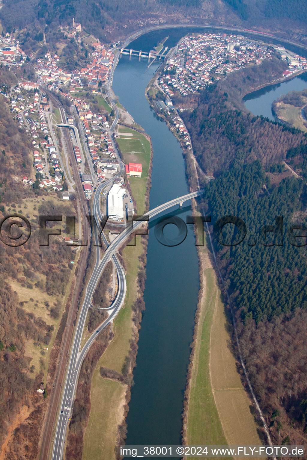 Aerial photograpy of In the Neckar loop in the district Ersheim in Hirschhorn in the state Hesse, Germany