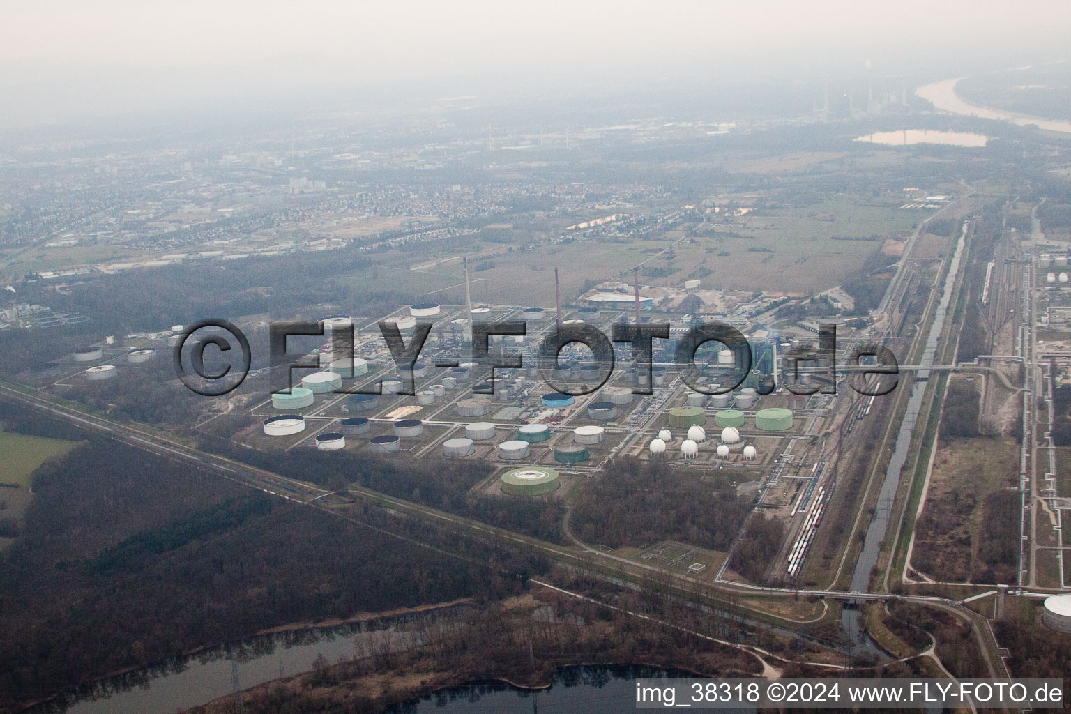 Aerial photograpy of MIRO refinery on the Rhine in the district Knielingen in Karlsruhe in the state Baden-Wuerttemberg, Germany