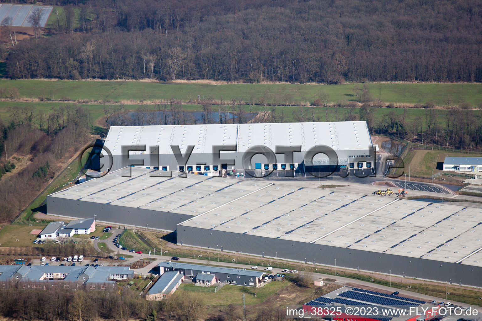 Aerial photograpy of Minderlachen, Horst industrial estate, Gazeley Logistic in the district Minderslachen in Kandel in the state Rhineland-Palatinate, Germany
