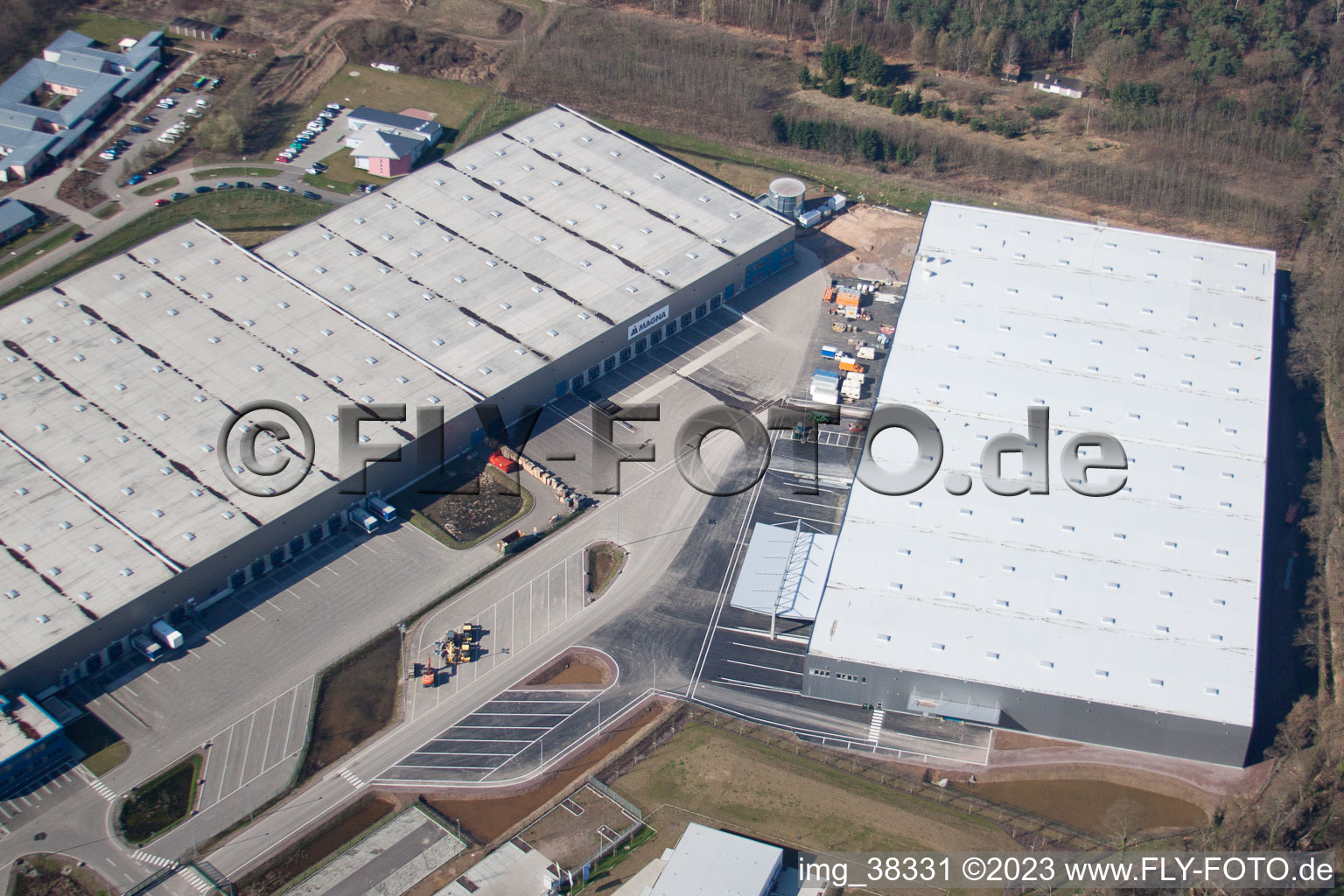 Minderlachen, Horst industrial estate, Gazeley Logistic in the district Minderslachen in Kandel in the state Rhineland-Palatinate, Germany from above