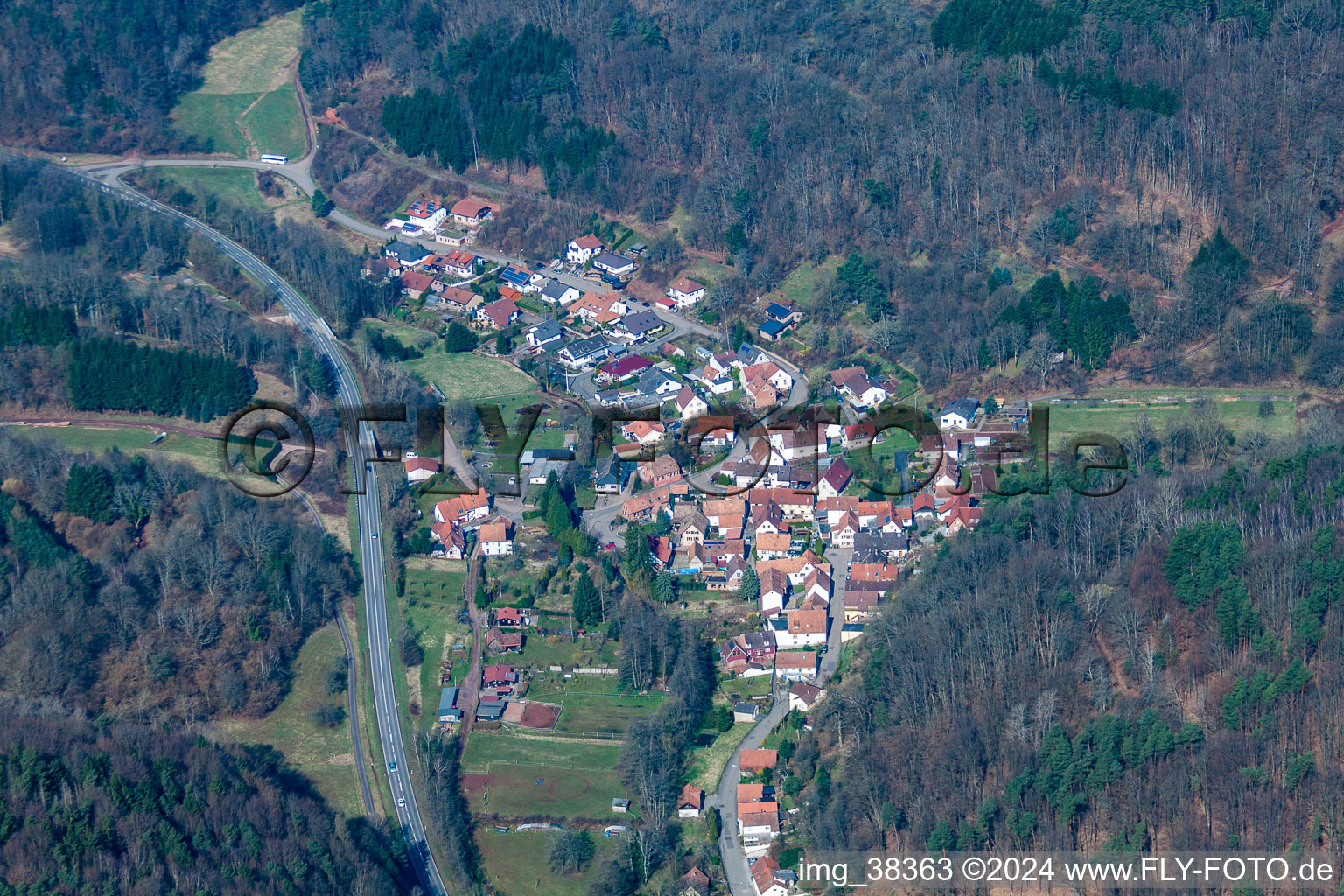 Aerial view of From the east in the district Münchweiler in Münchweiler am Klingbach in the state Rhineland-Palatinate, Germany