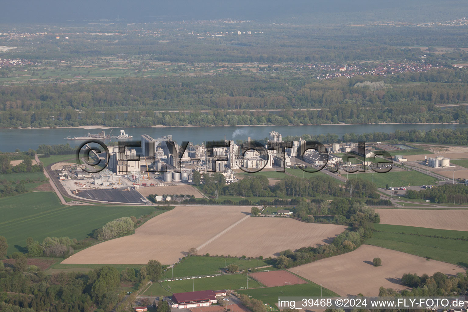 Beinheim in the state Bas-Rhin, France from above