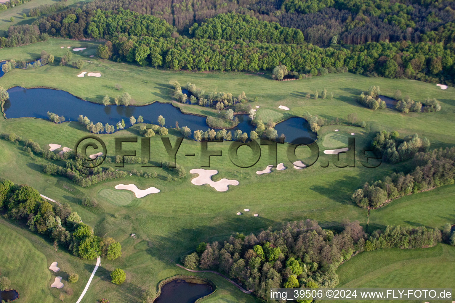 Golf Club Soufflenheim Baden-Baden in Soufflenheim in the state Bas-Rhin, France seen from above