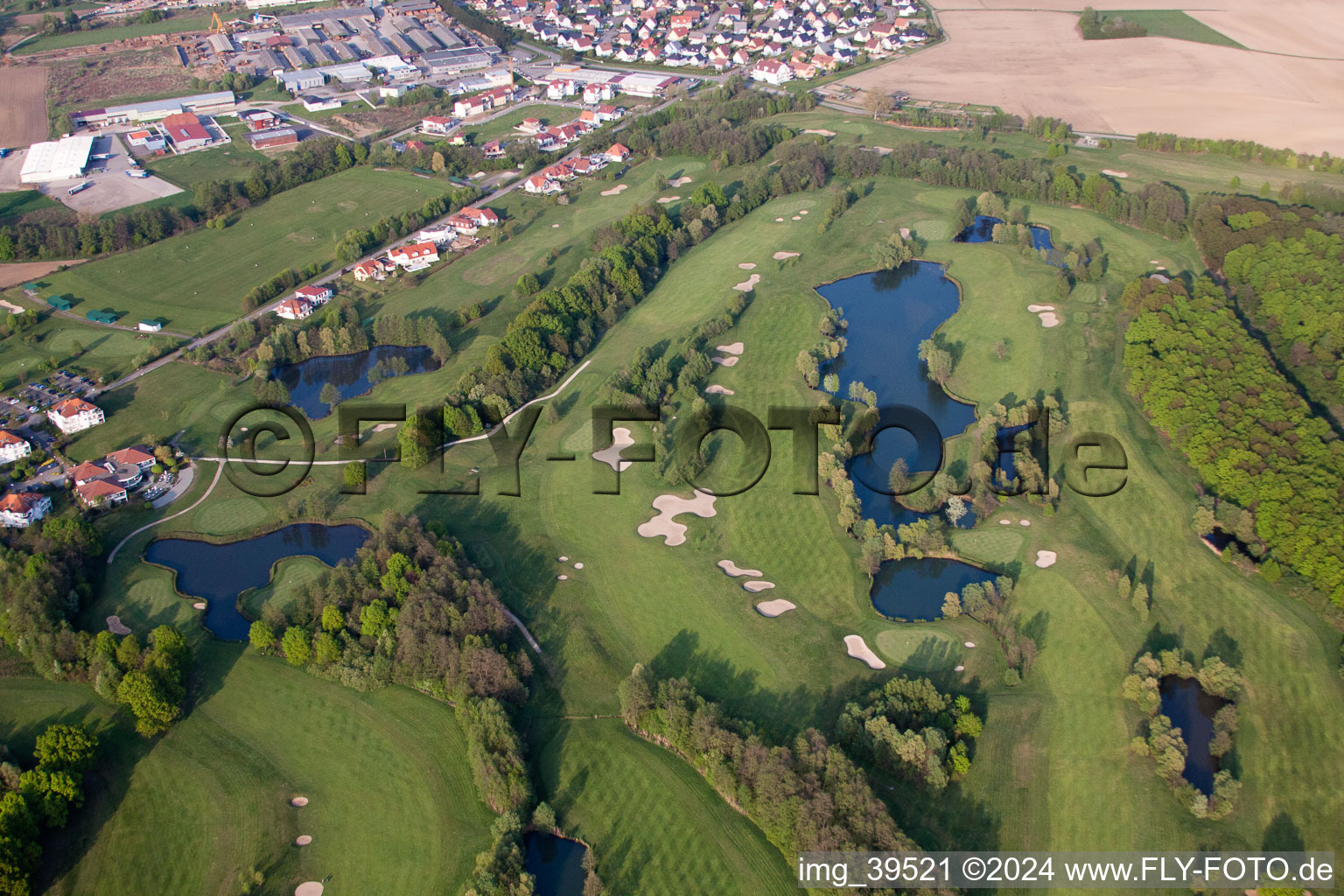 Golf Club Soufflenheim Baden-Baden in Soufflenheim in the state Bas-Rhin, France seen from above