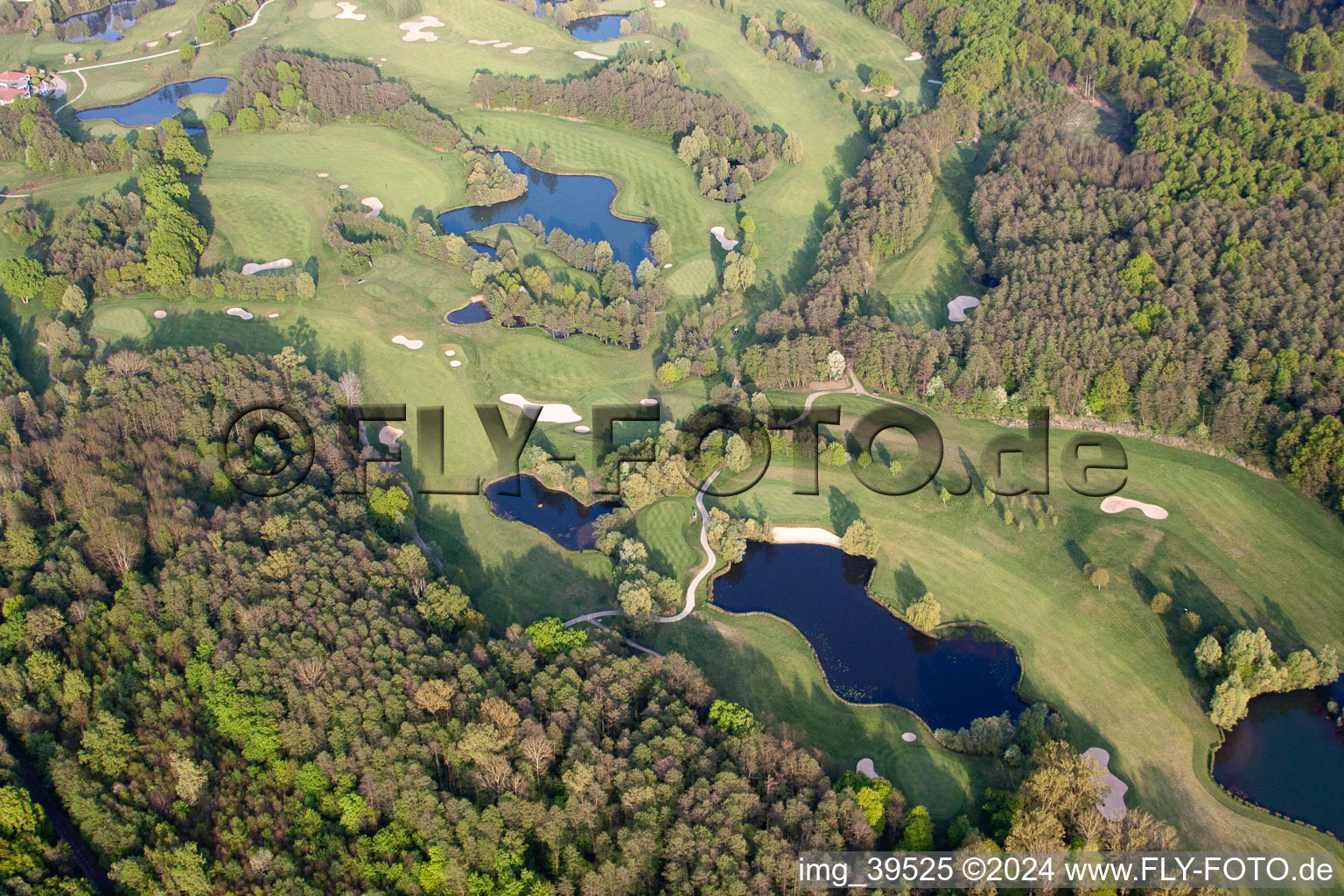 Golf Club Soufflenheim Baden-Baden in Soufflenheim in the state Bas-Rhin, France viewn from the air