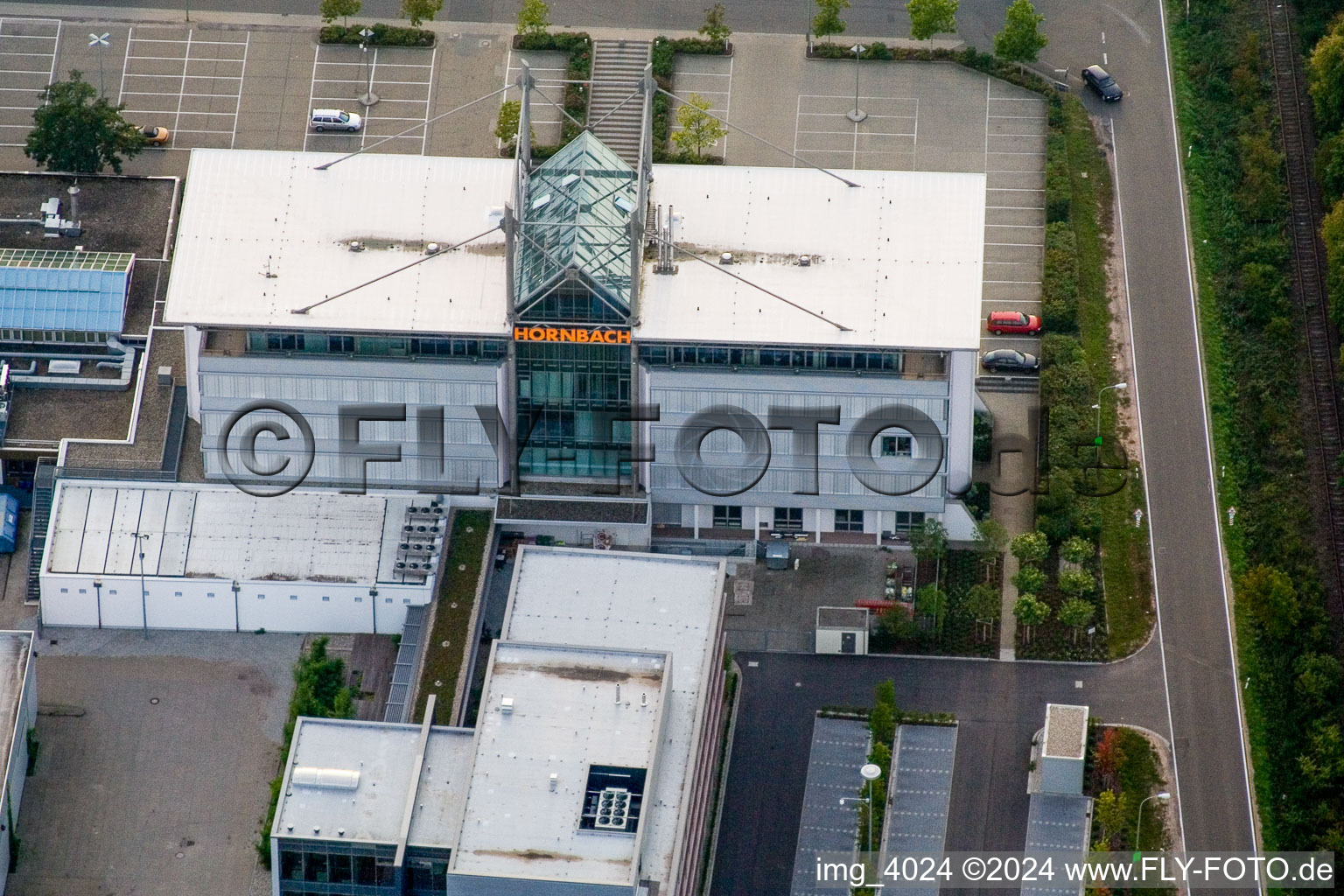 Building of the construction market of Hornbach Zentrale in the district Industriegebiet Bornheim in Bornheim in the state Rhineland-Palatinate