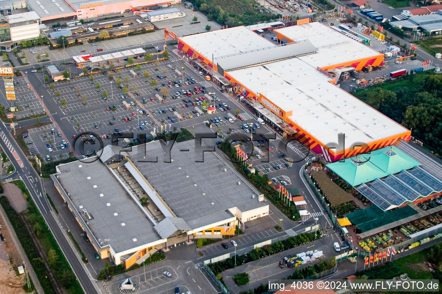 Aerial view of Building of the construction market of Hornbach Zentrale in the district Industriegebiet Bornheim in Bornheim in the state Rhineland-Palatinate