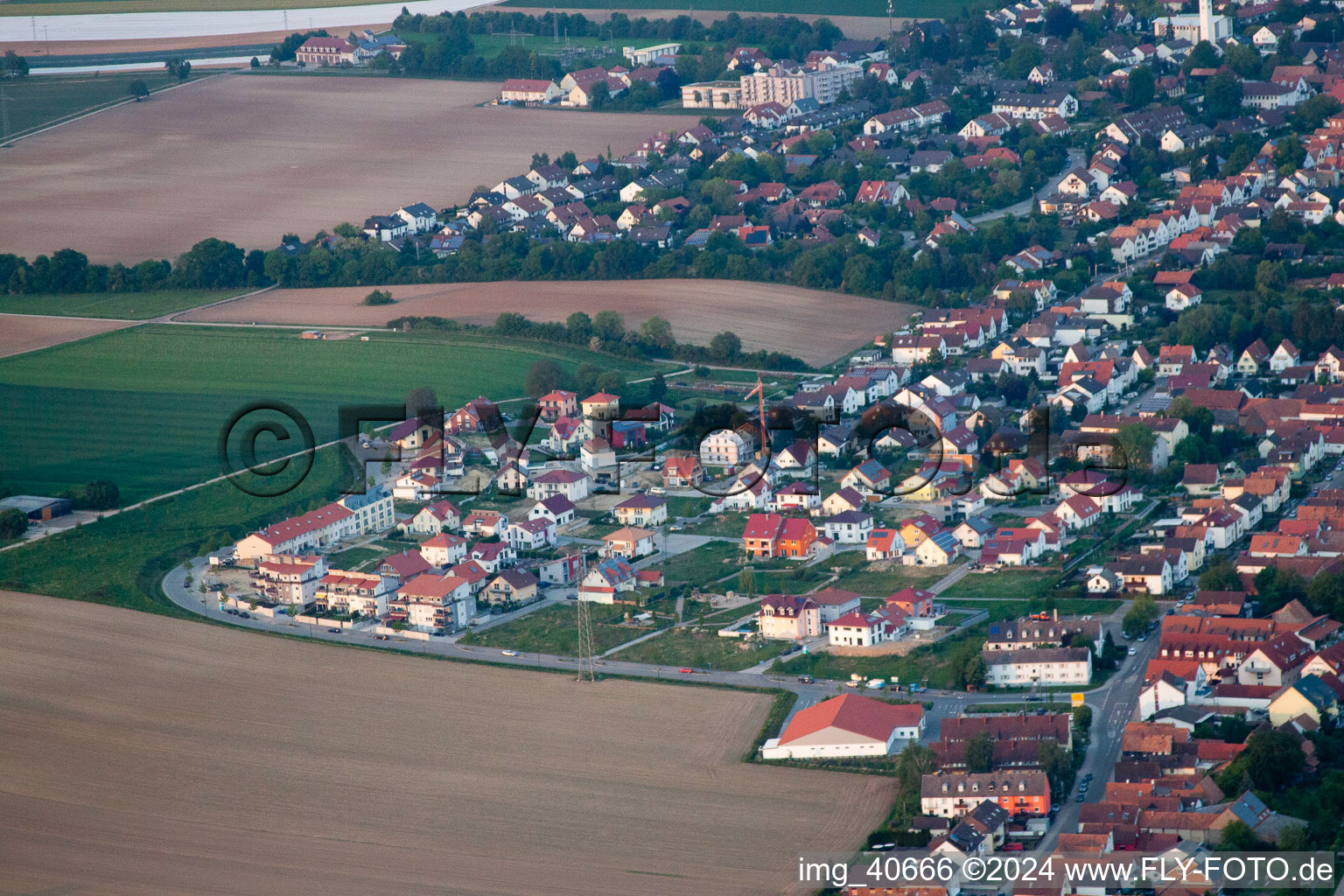 Oblique view of New development area Am Höhenweg in Kandel in the state Rhineland-Palatinate, Germany