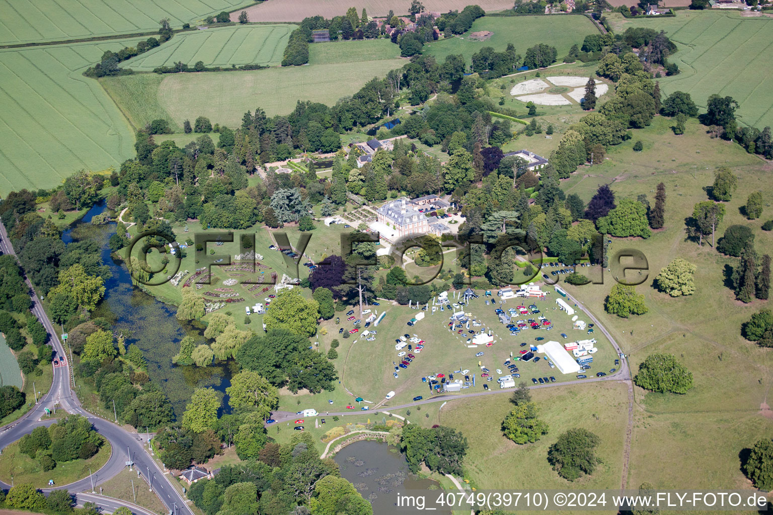 Car market at Highnam Court near Lassington in Lassington in the state England, Great Britain