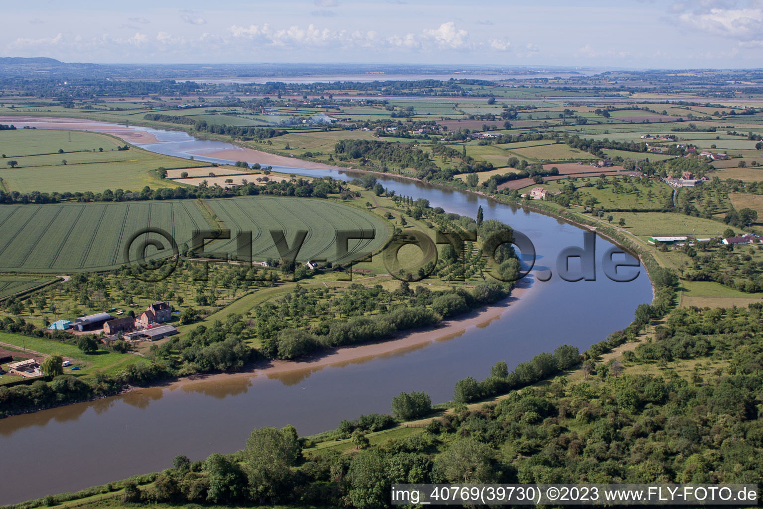 Oblique view of Knee of the River Severn near Oakle Street in Oakle Street in the state England, Great Britain
