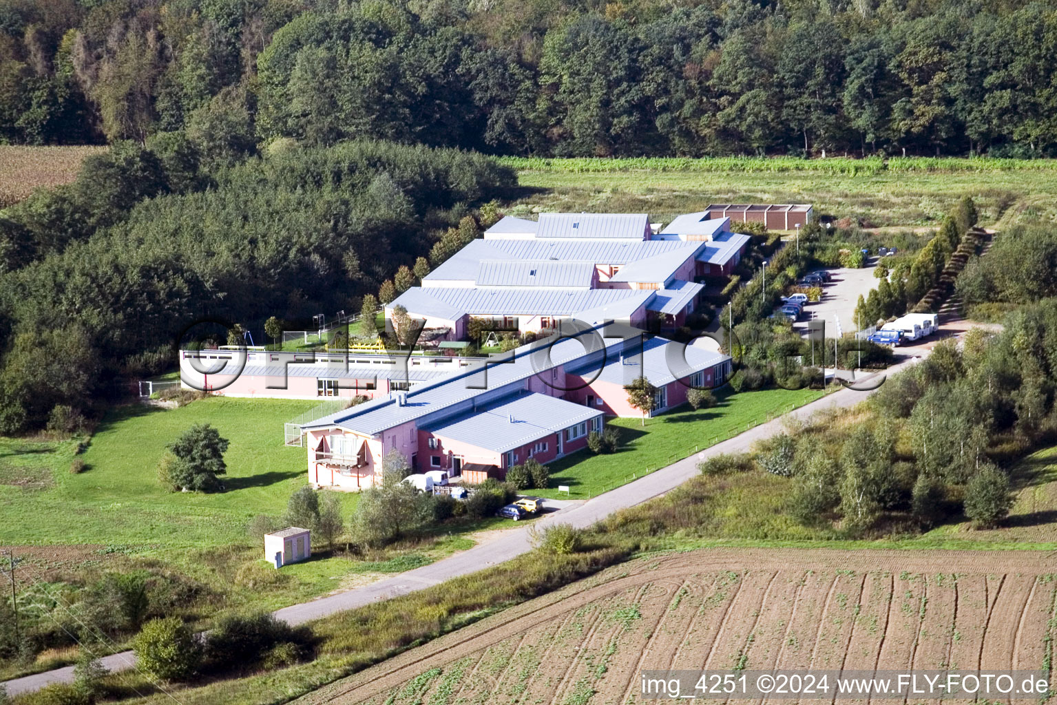 On the Horst, Life Support in the district Minderslachen in Kandel in the state Rhineland-Palatinate, Germany