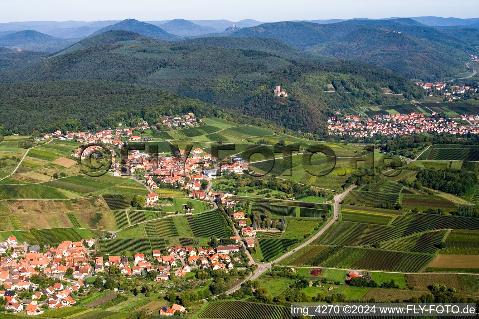 Gleishorbach, Gleiszellen, Klingenmünster, Landeck Castle in the district Gleiszellen in Gleiszellen-Gleishorbach in the state Rhineland-Palatinate, Germany