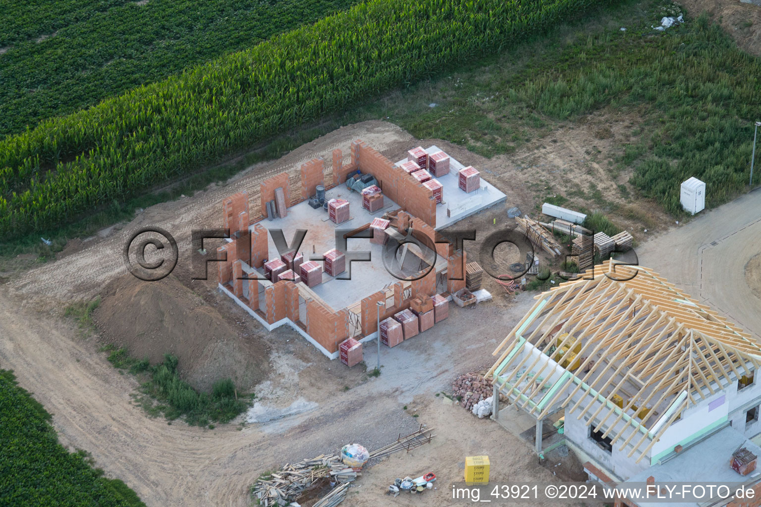 New development area Brotäcker in Steinweiler in the state Rhineland-Palatinate, Germany from above