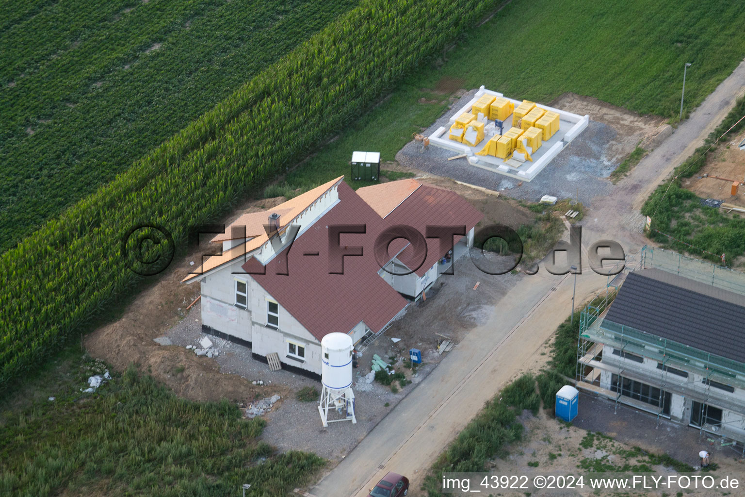 New development area Brotäcker in Steinweiler in the state Rhineland-Palatinate, Germany out of the air