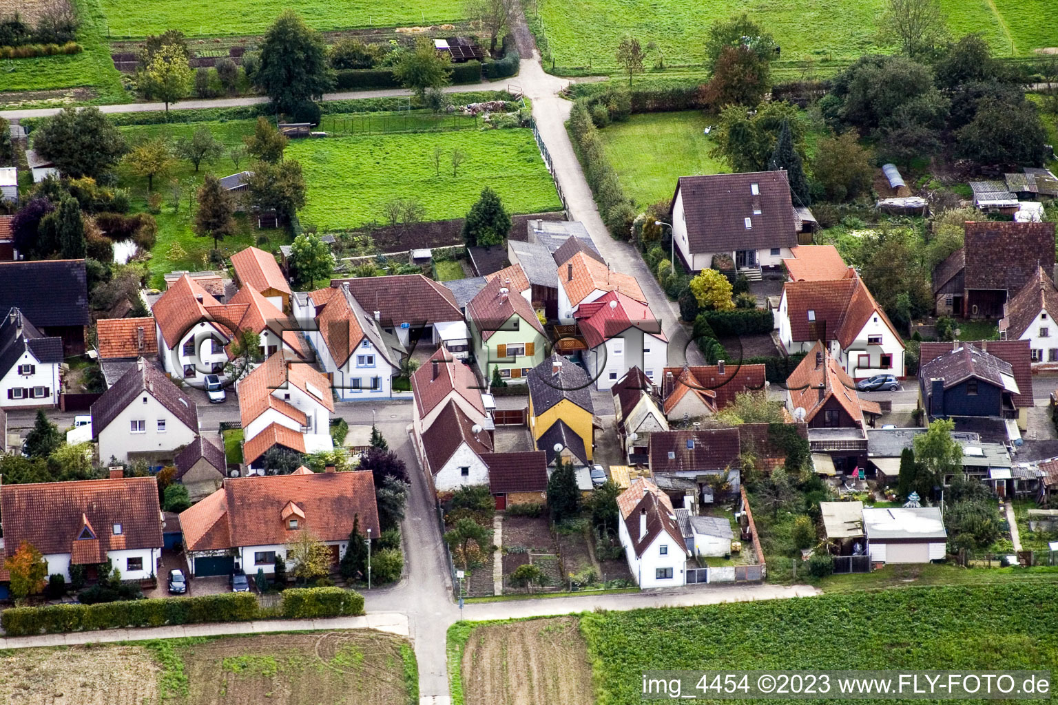 Bird's eye view of Gänsried in Freckenfeld in the state Rhineland-Palatinate, Germany