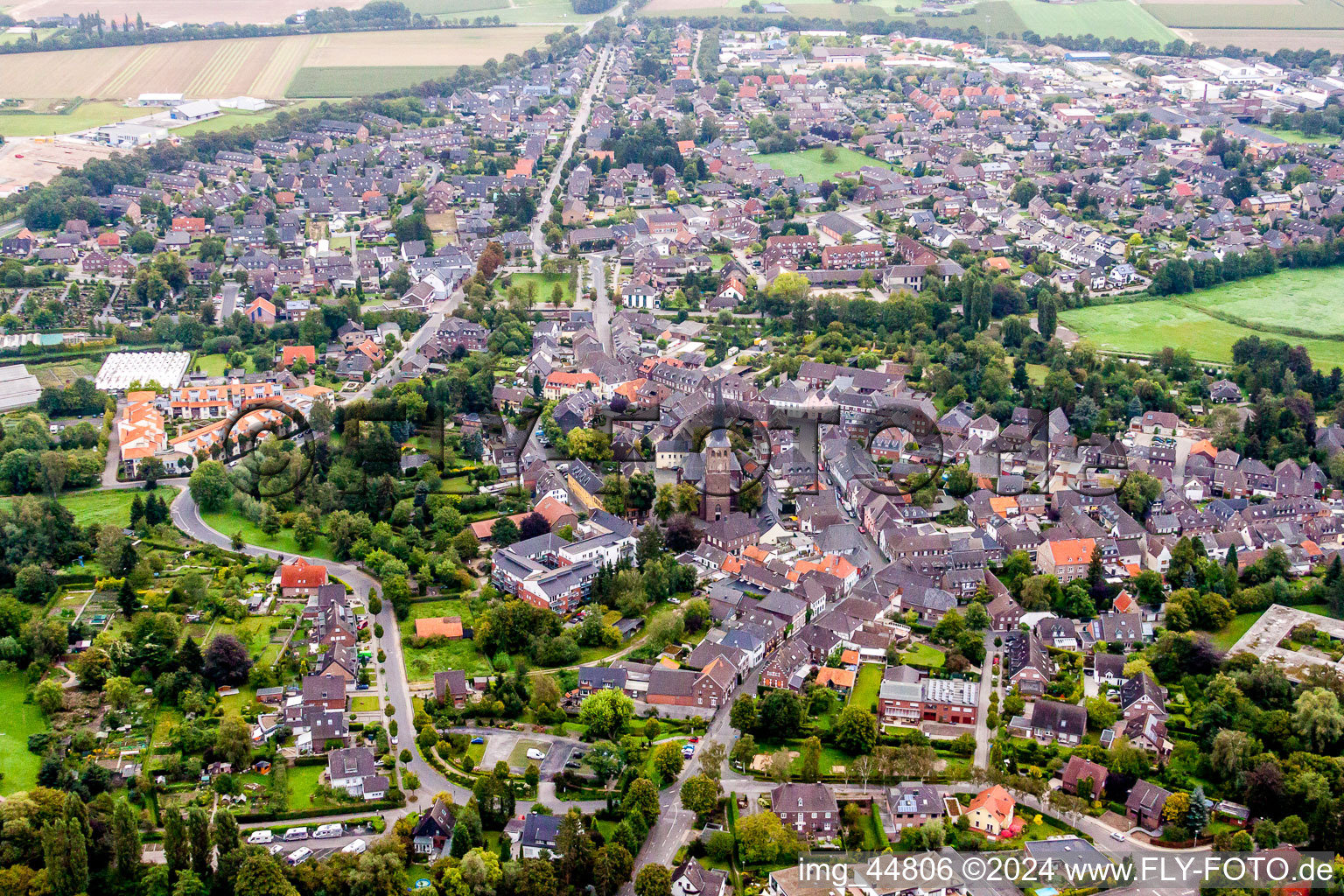 Town View of the streets and houses of the residential areas in Wachtendonk in the state North Rhine-Westphalia, Germany