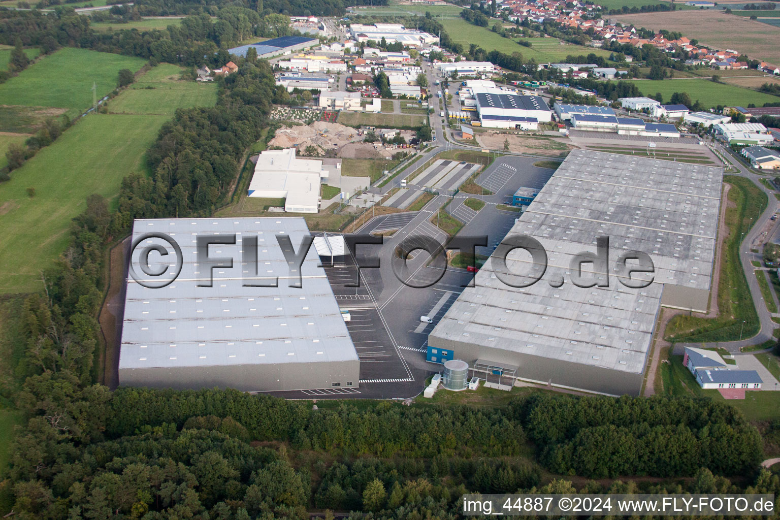 Drone image of Horst Industrial Estate in the district Minderslachen in Kandel in the state Rhineland-Palatinate, Germany