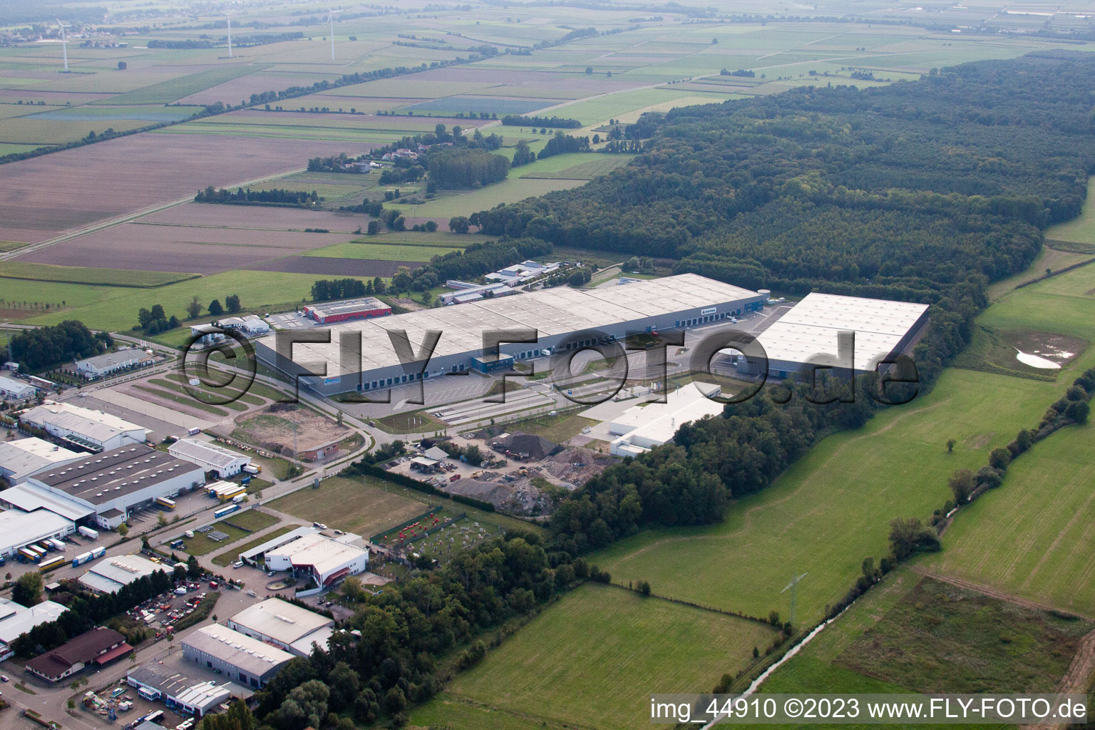 Bird's eye view of Horst industrial area in the district Minderslachen in Kandel in the state Rhineland-Palatinate, Germany