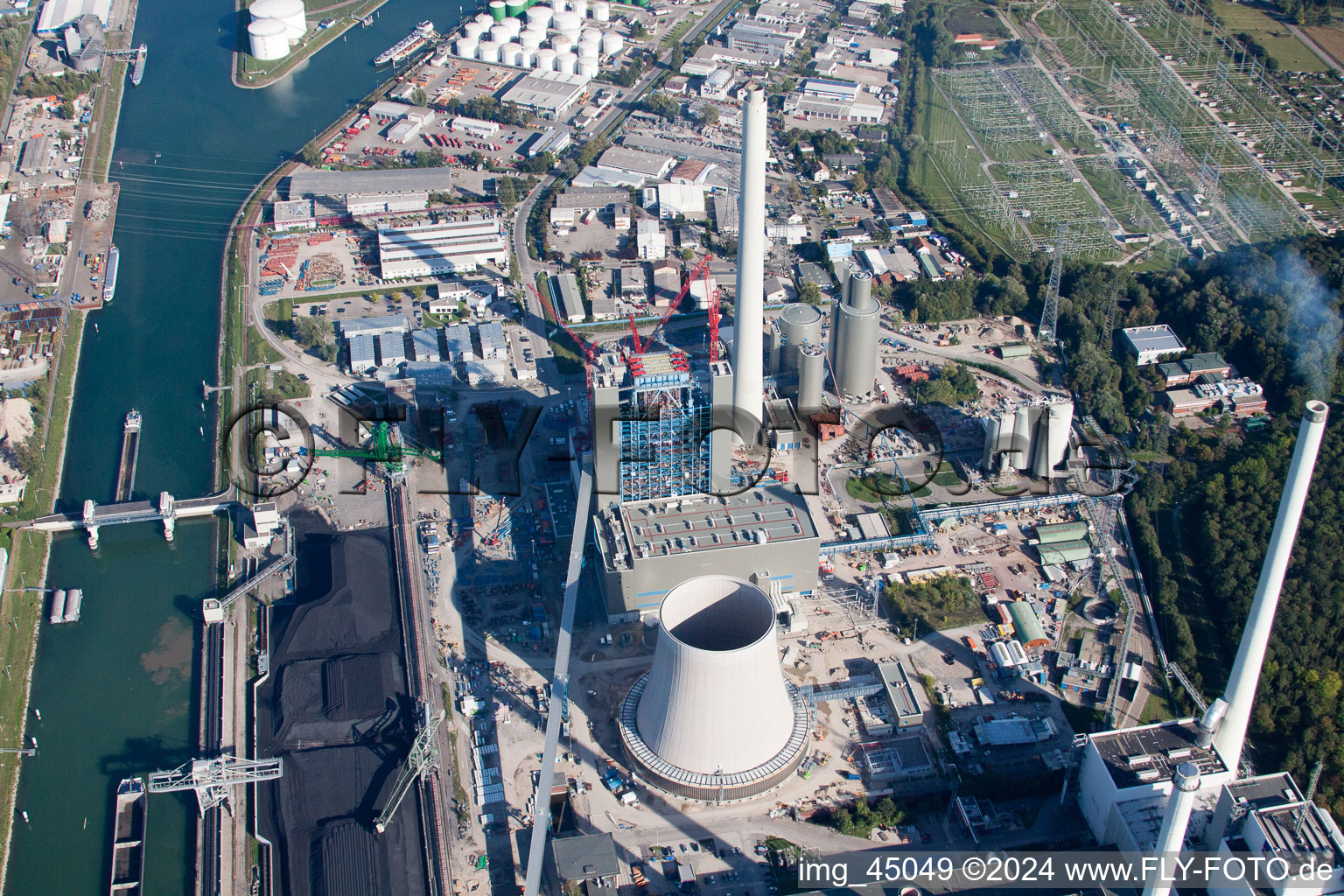 ENBW in the district Rheinhafen in Karlsruhe in the state Baden-Wuerttemberg, Germany from a drone