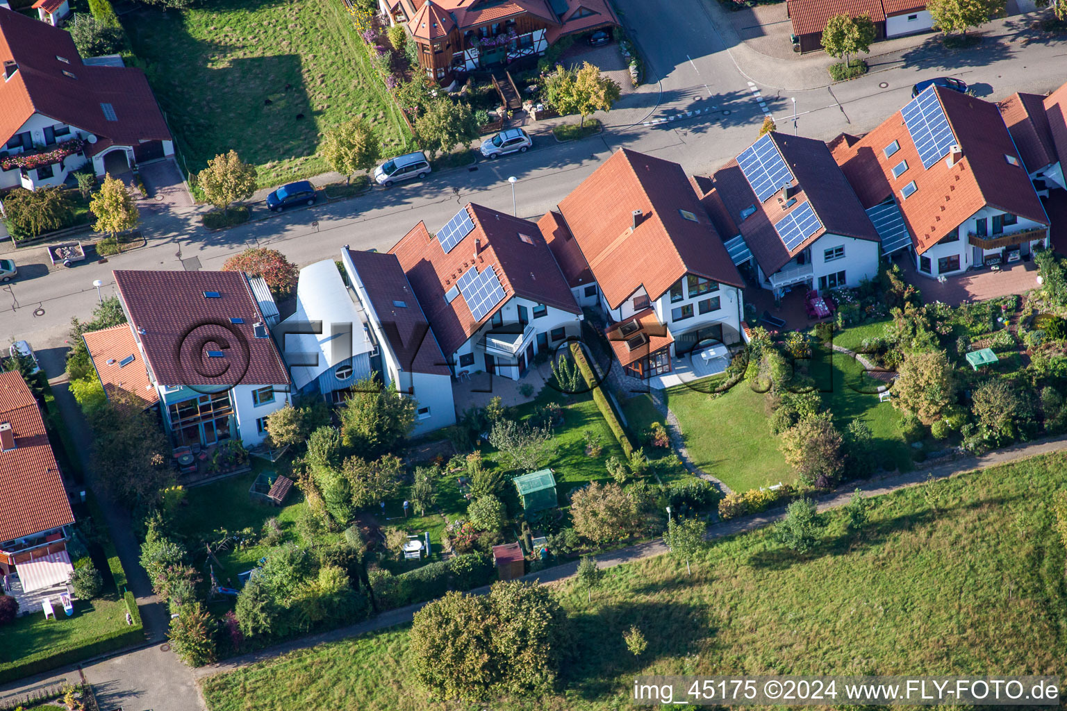 Mozartstr in the district Langensteinbach in Karlsbad in the state Baden-Wuerttemberg, Germany from above