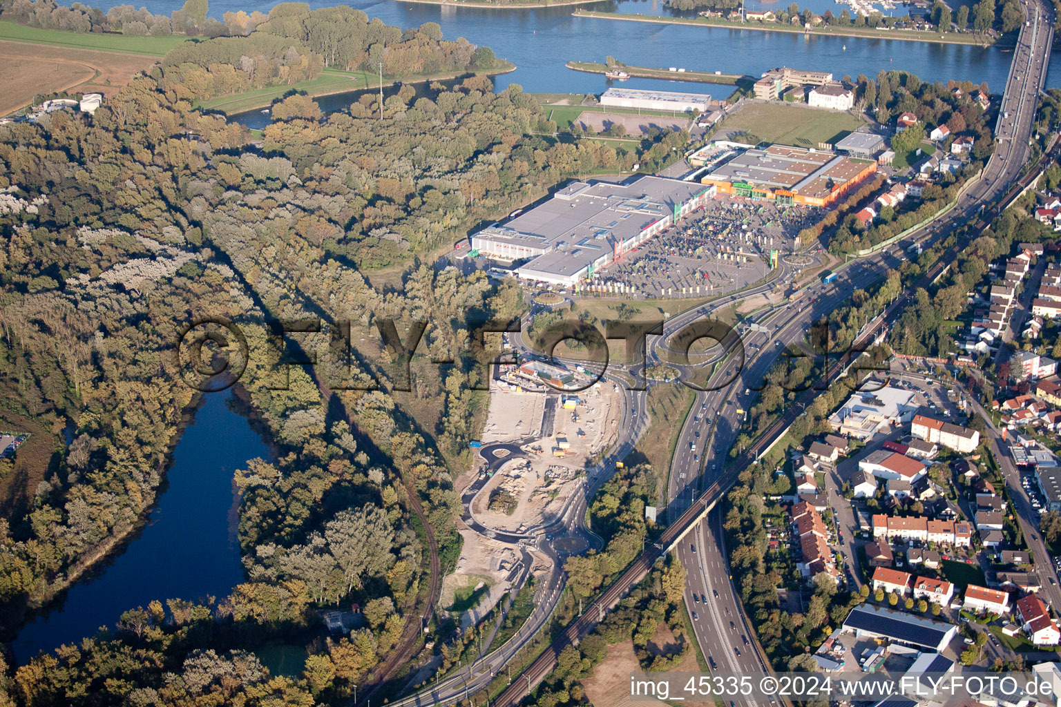 District Maximiliansau in Wörth am Rhein in the state Rhineland-Palatinate, Germany from above