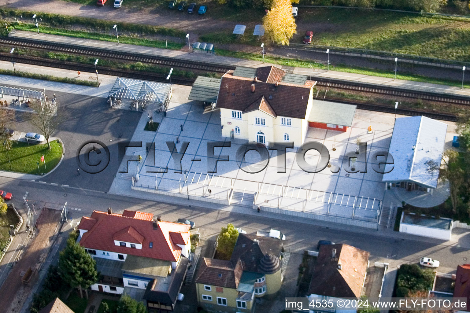 Station building and track systems of the regional railroad station in Kandel in the state Rhineland-Palatinate