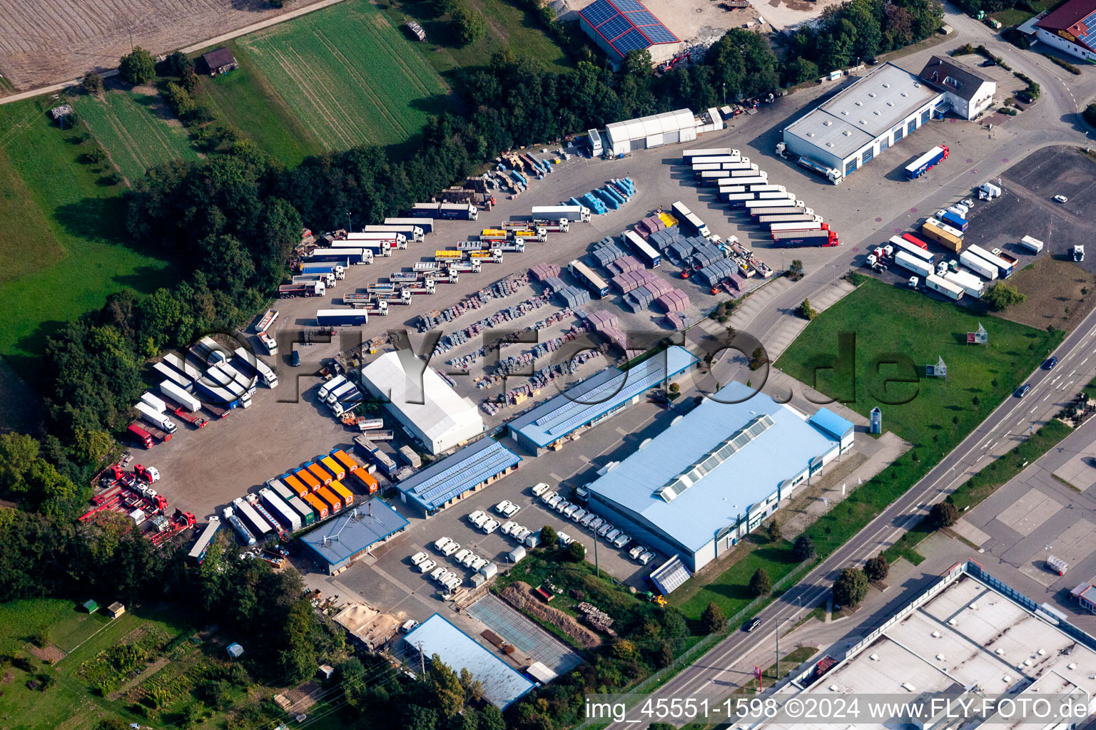 Industrial estate and company settlement Justus von Liebig Strasse with R + K Nutzfahrzeugservice and Essenpreis Haustechnik GmbH in Oestringen in the state Baden-Wurttemberg, Germany