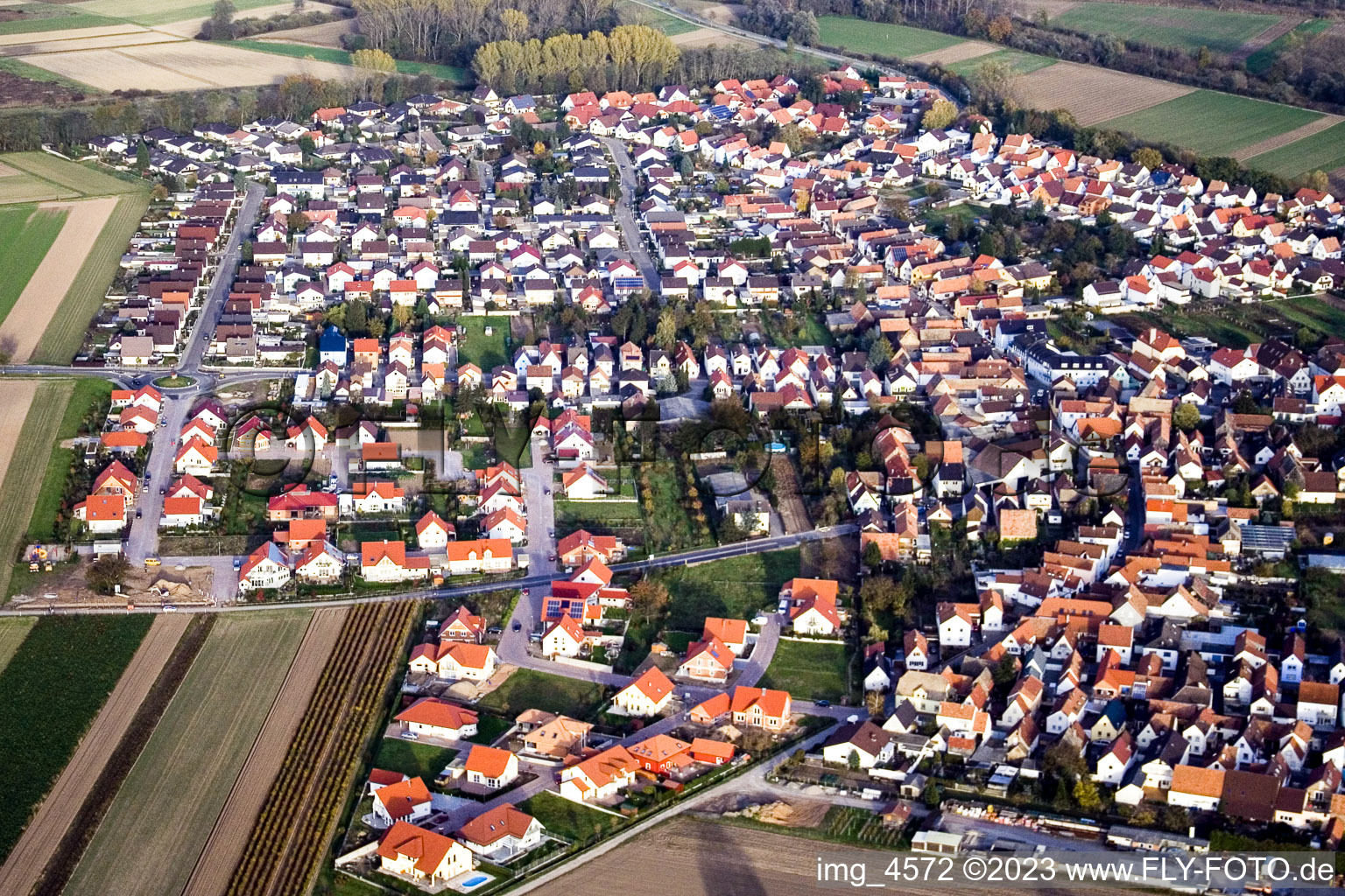 Aerial view of From the south in Hördt in the state Rhineland-Palatinate, Germany