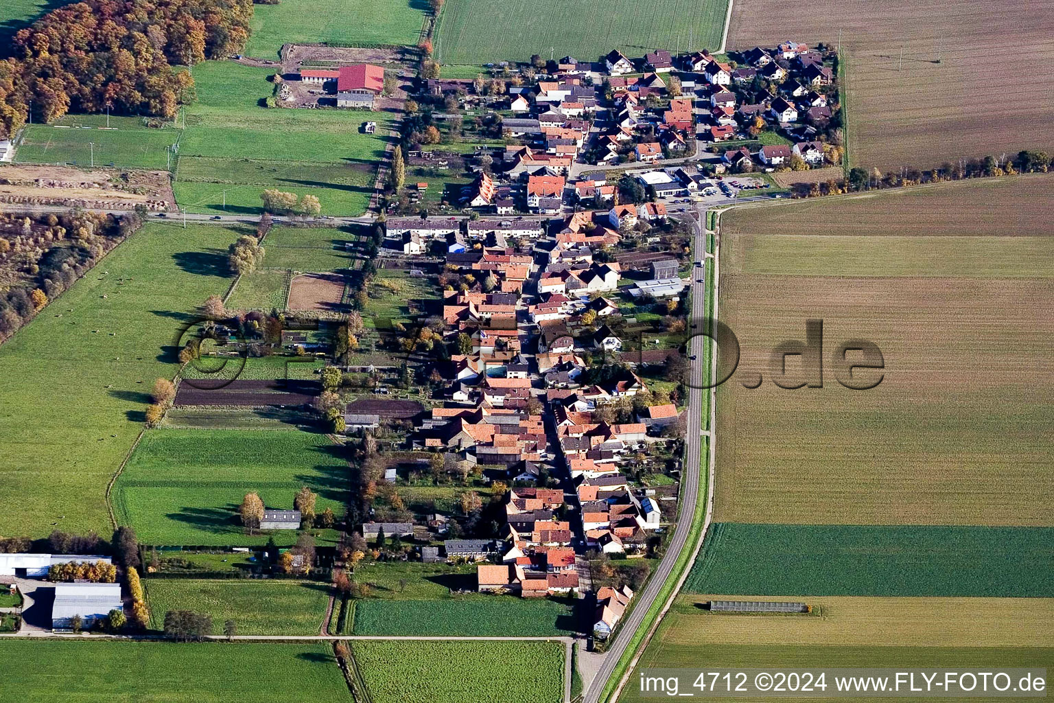 Aerial photograpy of Village view in the district Minderslachen in Kandel in the state Rhineland-Palatinate, Germany