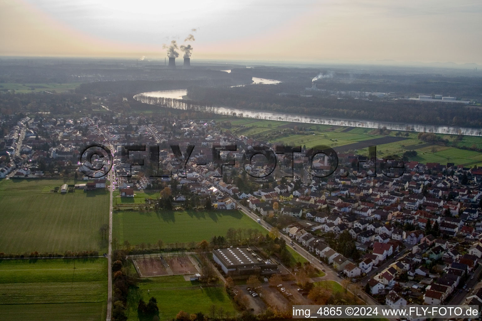 From the north in Altlußheim in the state Baden-Wuerttemberg, Germany