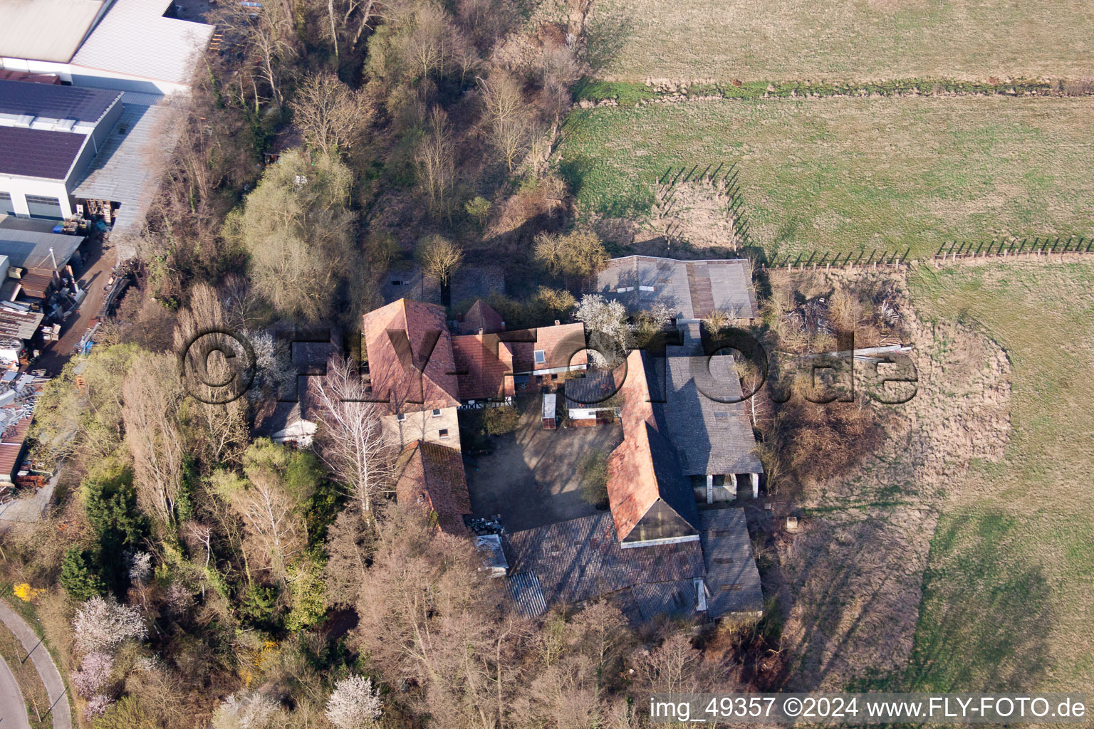 Aerial photograpy of Bartelsmühle in the district Minderslachen in Kandel in the state Rhineland-Palatinate, Germany