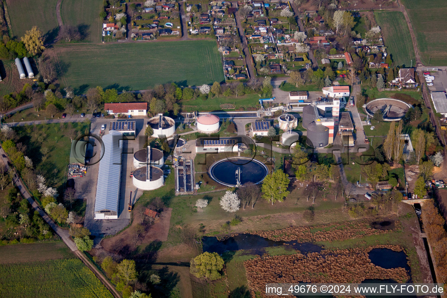 Sewage works Basin and purification steps for waste water treatment in Gruenstadt in the state Rhineland-Palatinate, Germany