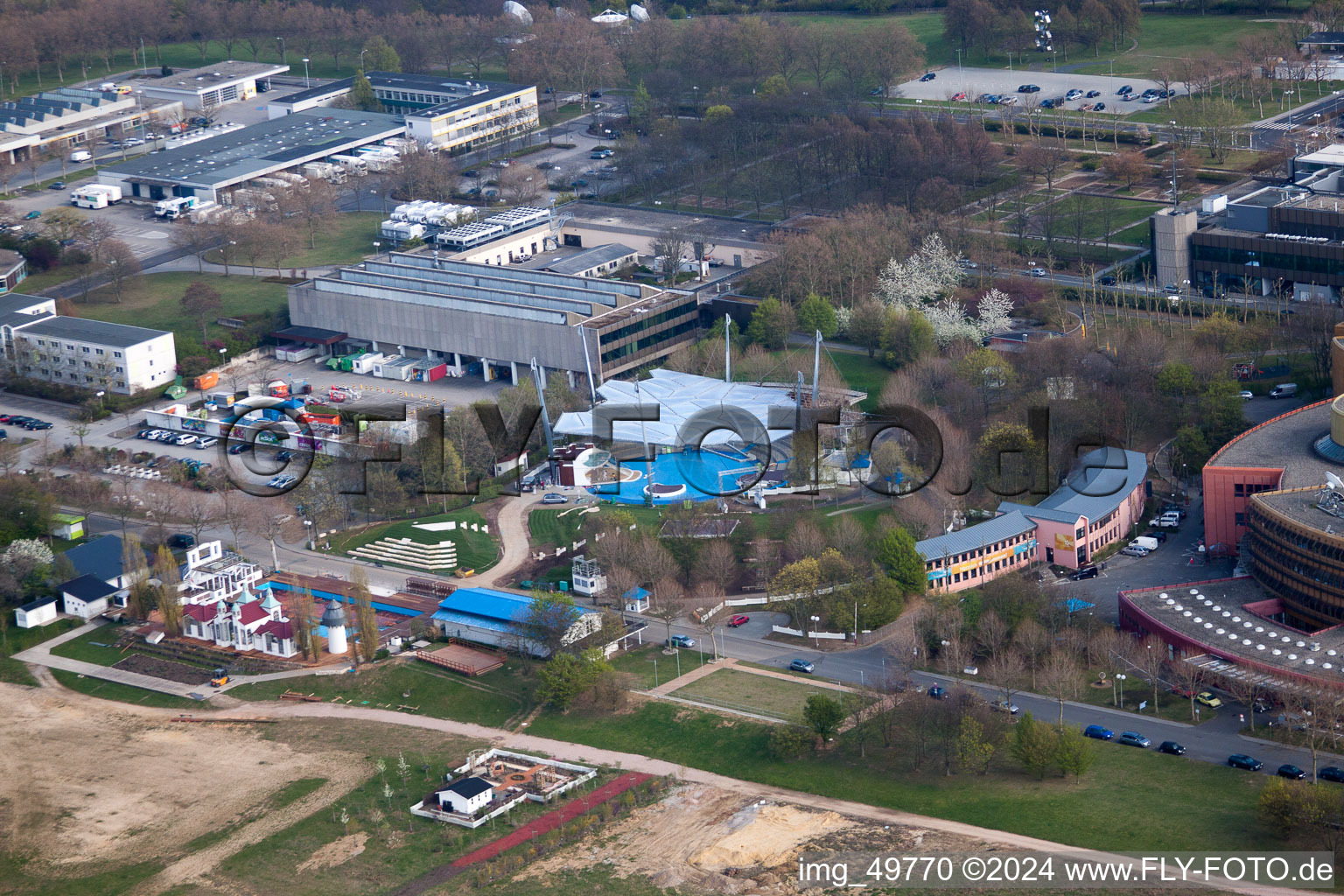 Bird's eye view of ZDF in the district Lerchenberg in Mainz in the state Rhineland-Palatinate, Germany